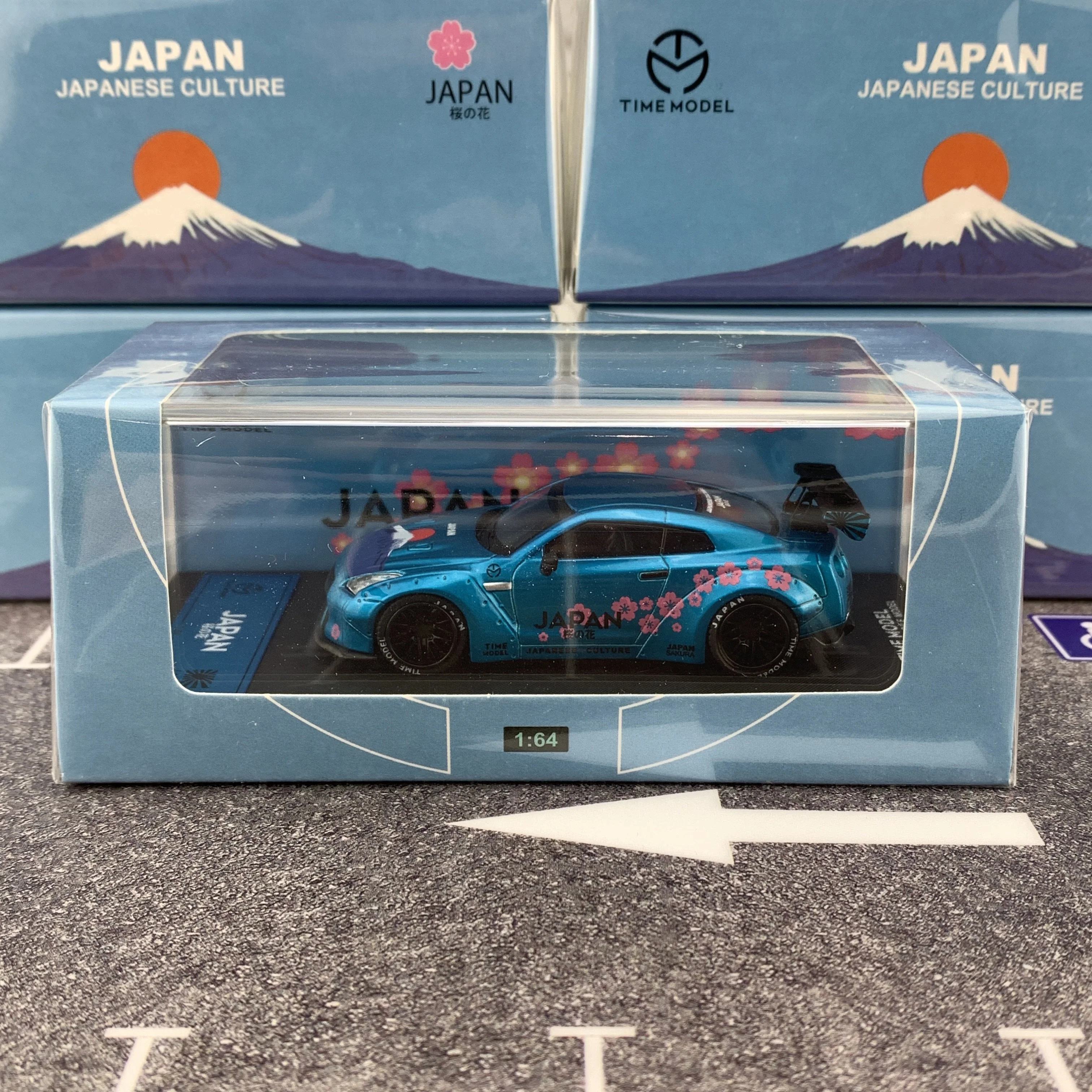 TIME MODEL 1/64 Japanese Culture Sukura GTR R35 with High Wing - Image 7