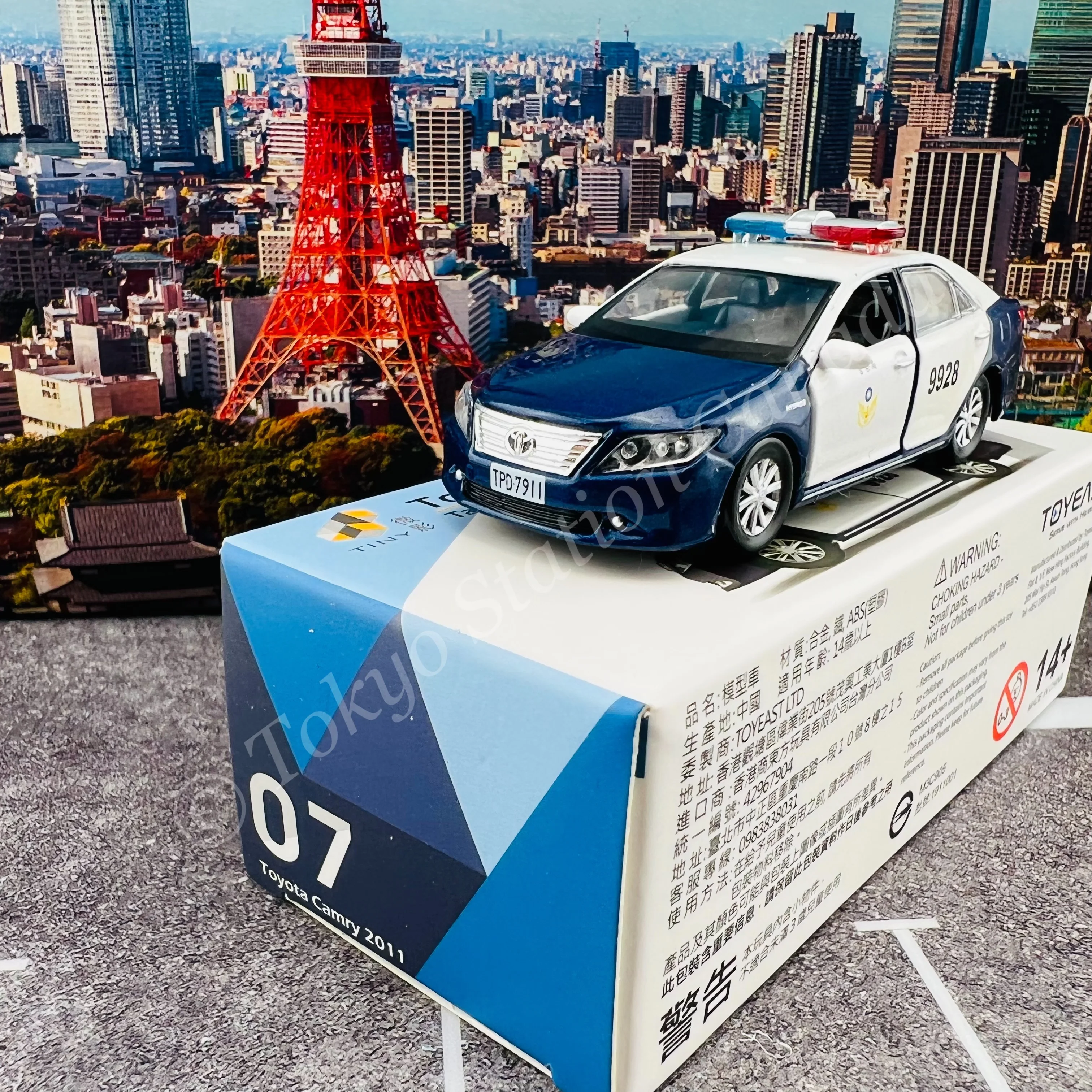 TINY 微影 TW07 Toyota Camry 2011 Taiwan Police Bureau ATC64841 - Image 5