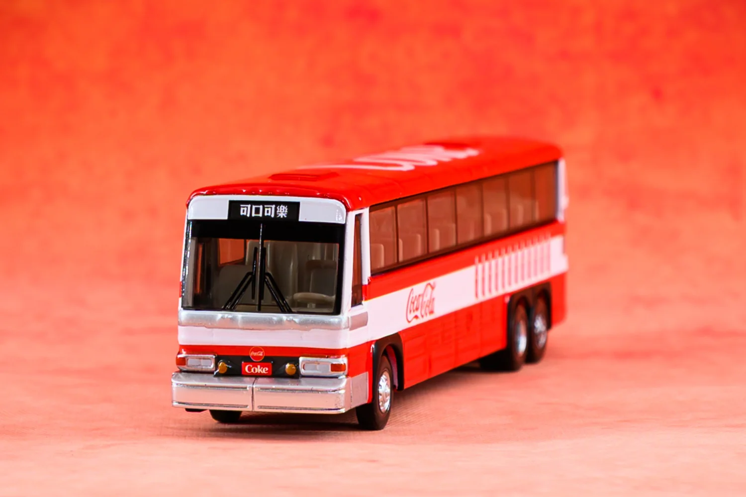 TINY 微影 1/110 96A3 Single Deck Bus "COCA COLA" COKE116 - Image 2