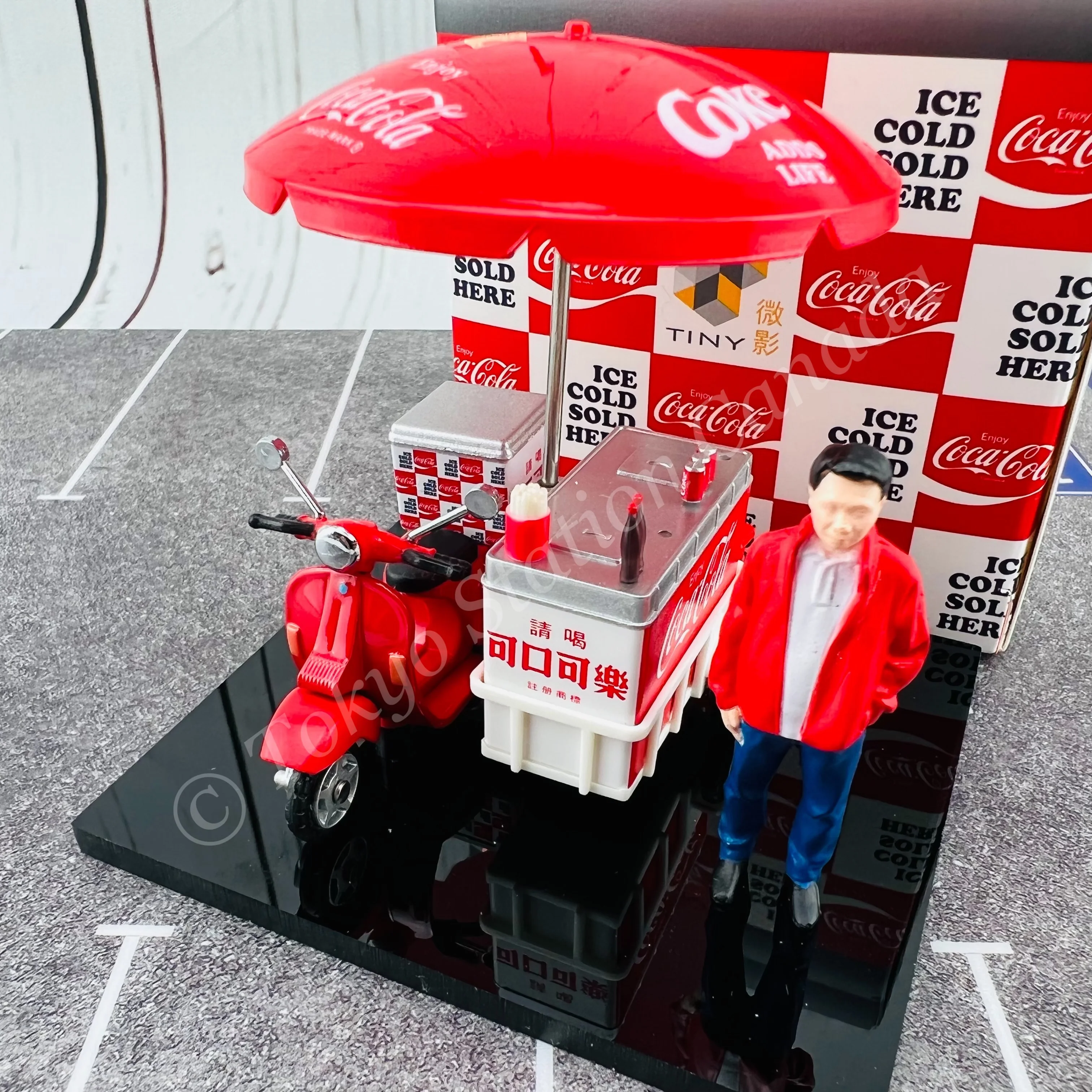 TINY 微影 1/35 Coca-Cola Refreshment Scooter 可口可樂雪糕電單車 COKE025 - Image 2