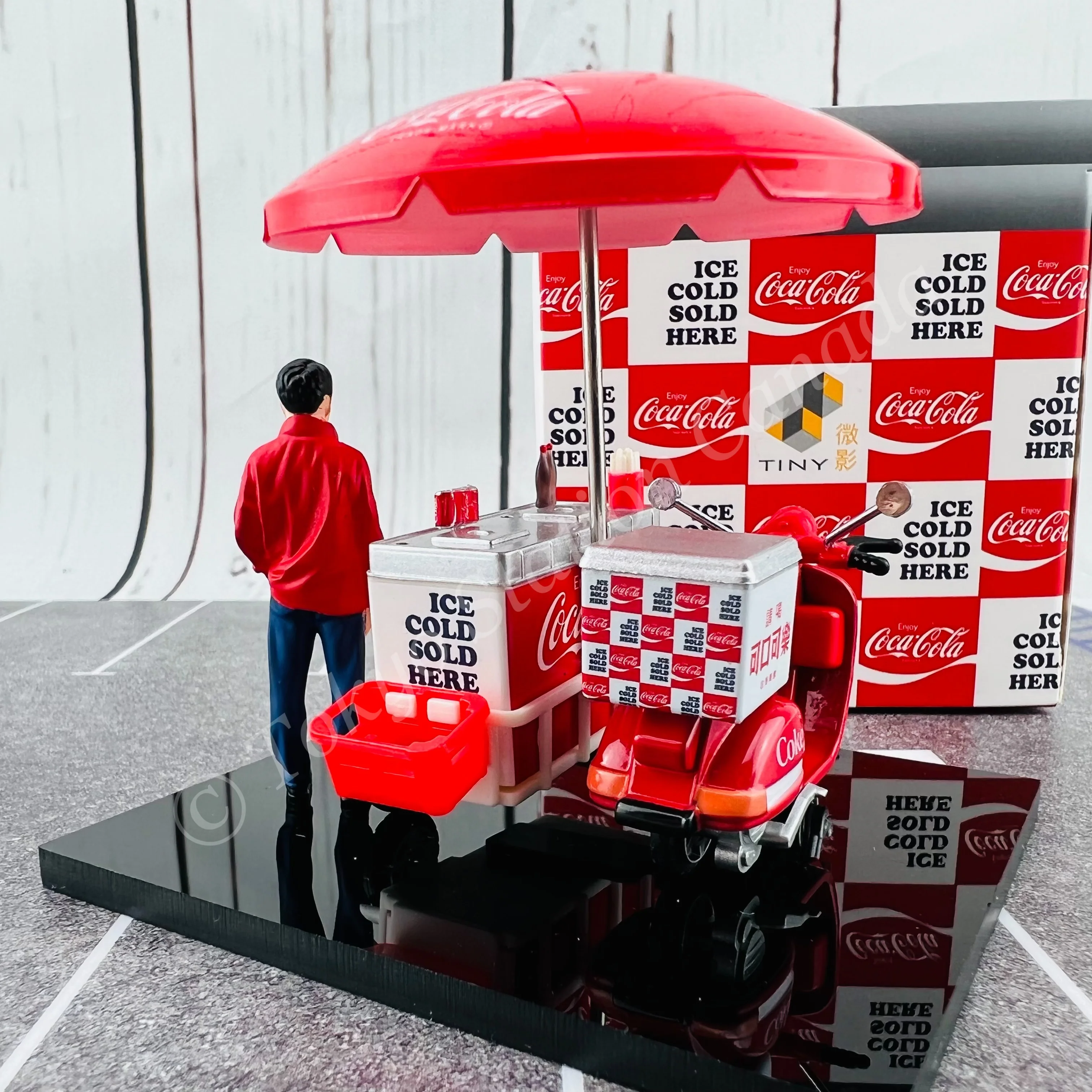 TINY 微影 1/35 Coca-Cola Refreshment Scooter 可口可樂雪糕電單車 COKE025 - Image 4