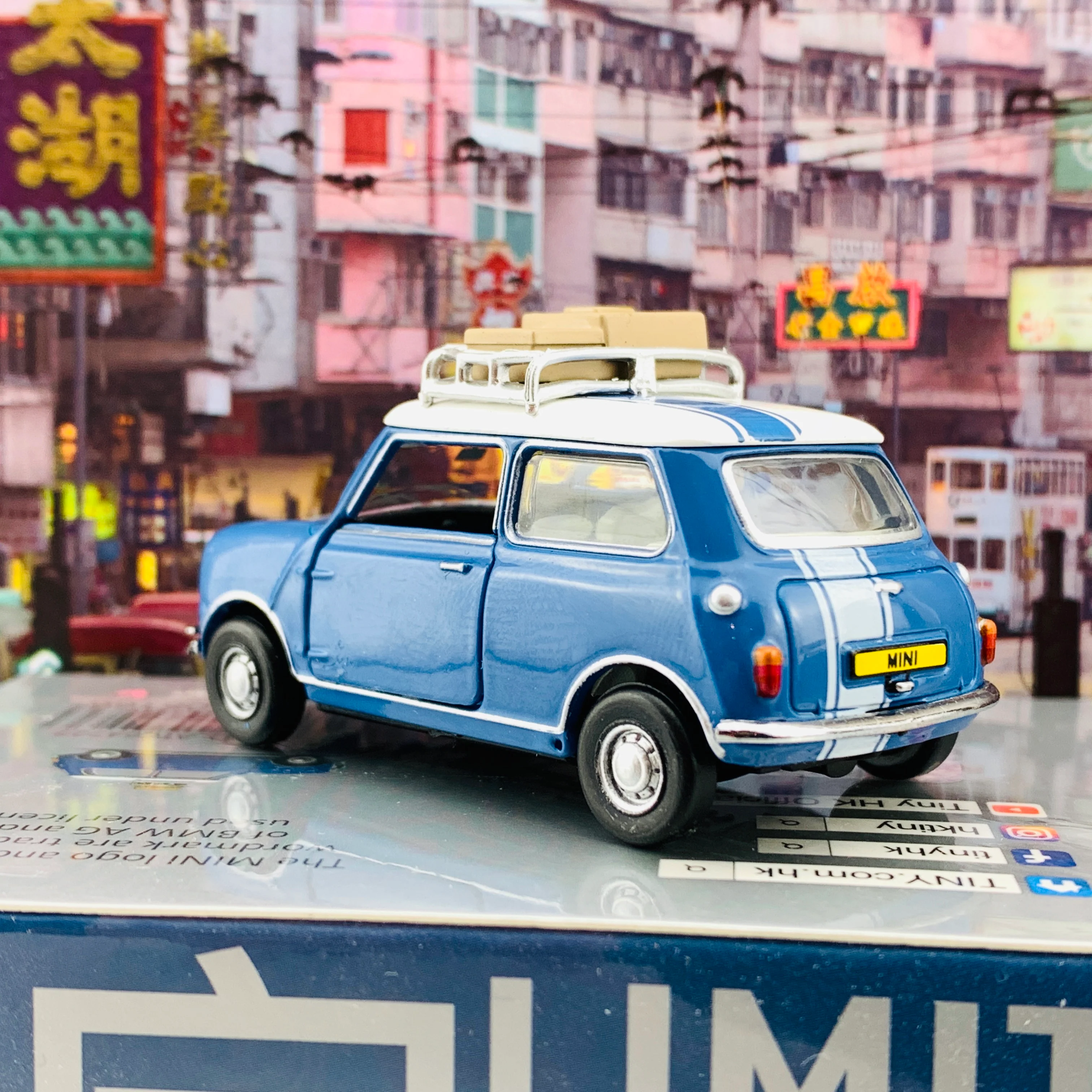 Tiny 微影 1/50 Mini Cooper MK1 Hong Kong Exhibition Limited Edition 藍色滕原再托書 [展會限定] ATC64727 - Image 5