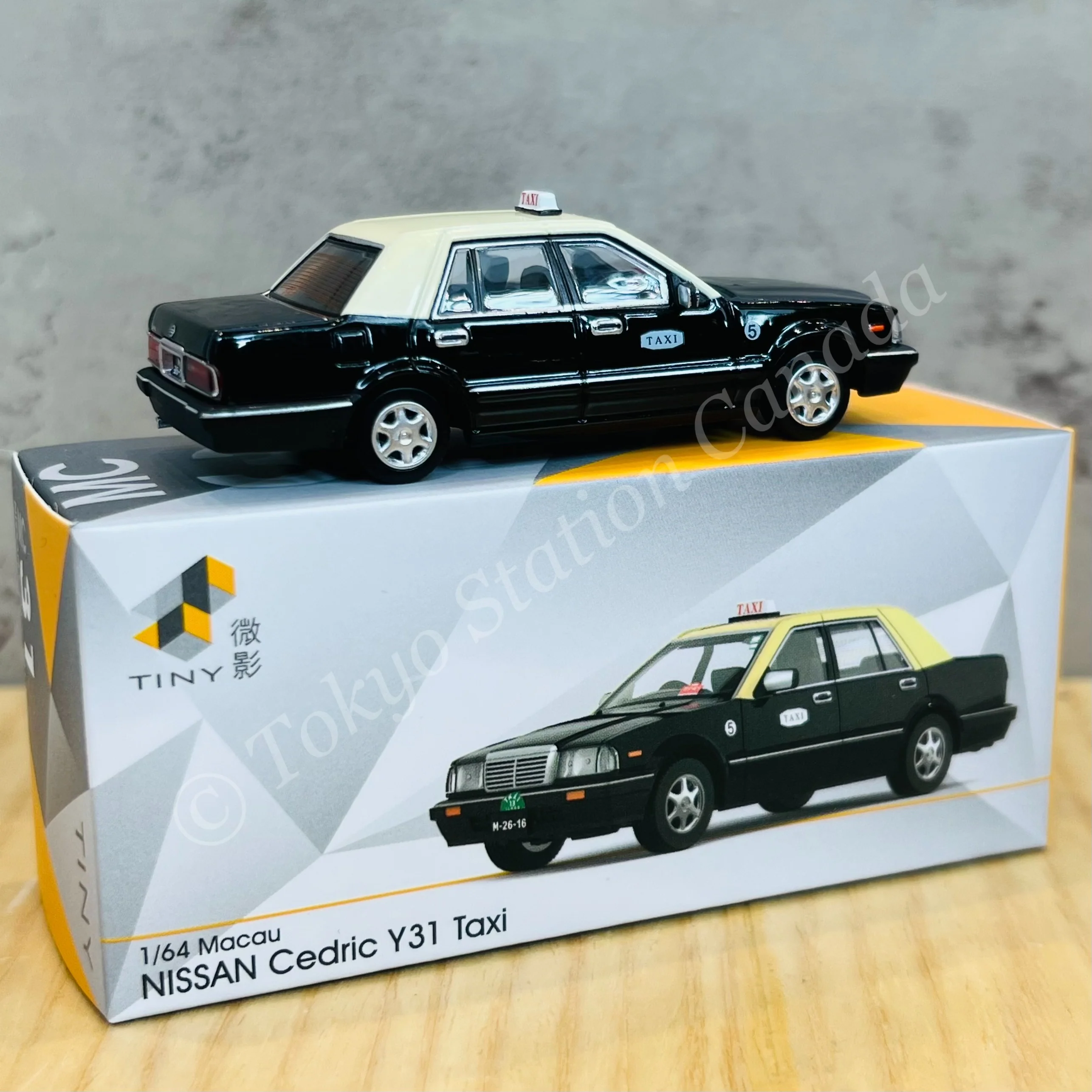 TINY 微影 1/64 Tiny City MC32 Nissan Cedric Y31 Macau Taxi ATCMC64022 - Image 2