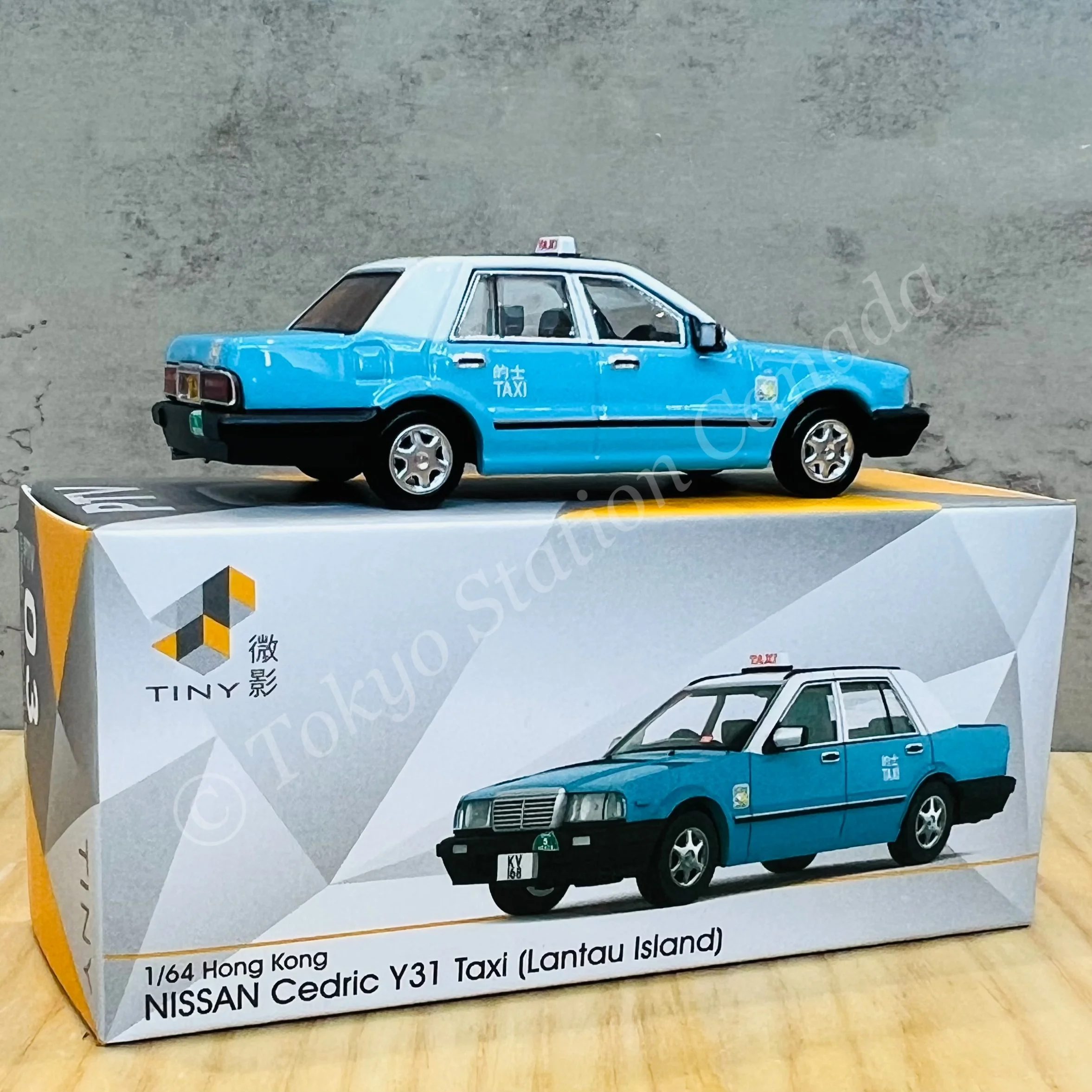 TINY 微影 1/64 Tiny City PTV03 Nissan Cedric Y31 Hong Kong Taxi (Lantau Island) ATC66142 - Image 2