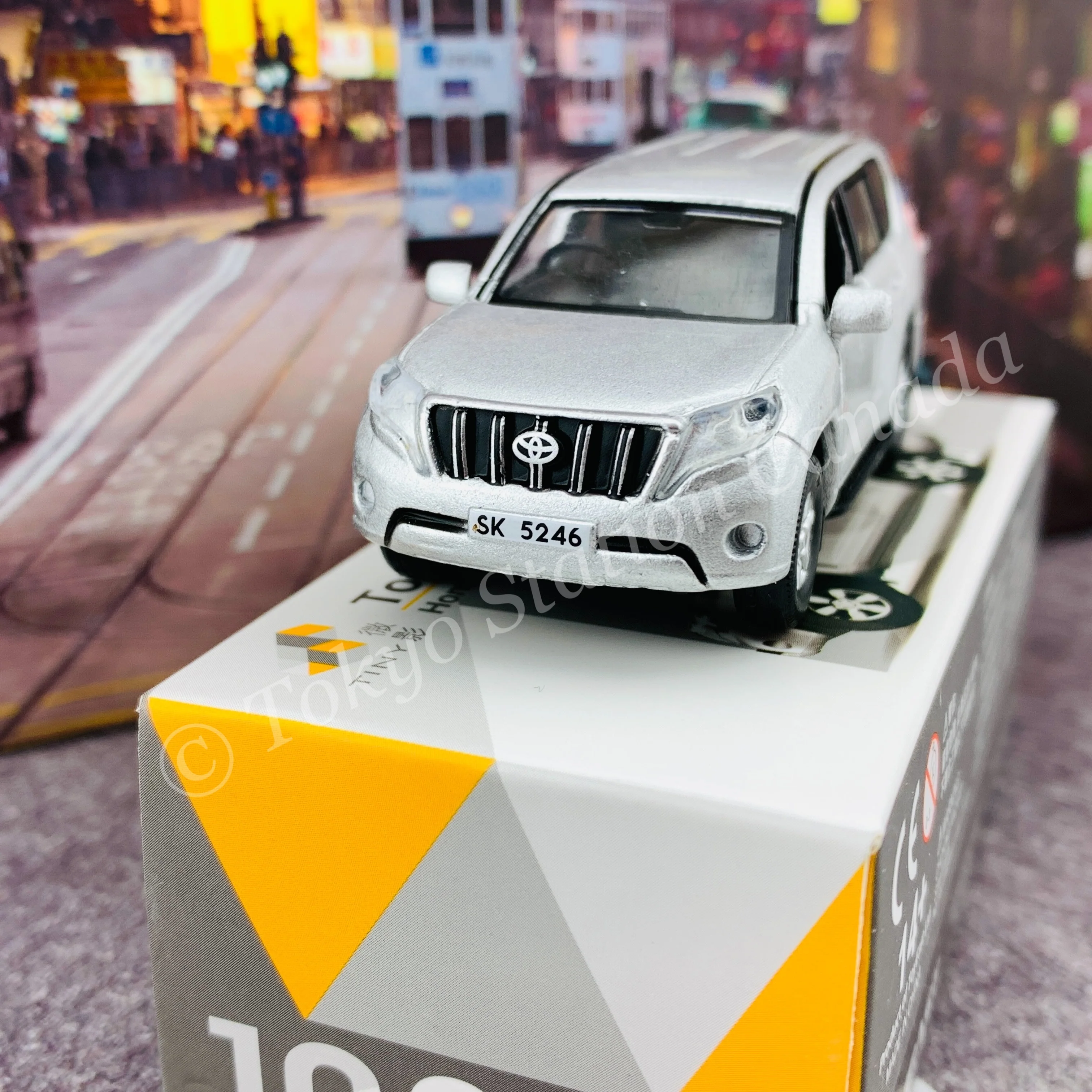 TINY 微影 102 Toyota Prado Silver ATC64827 - Image 3