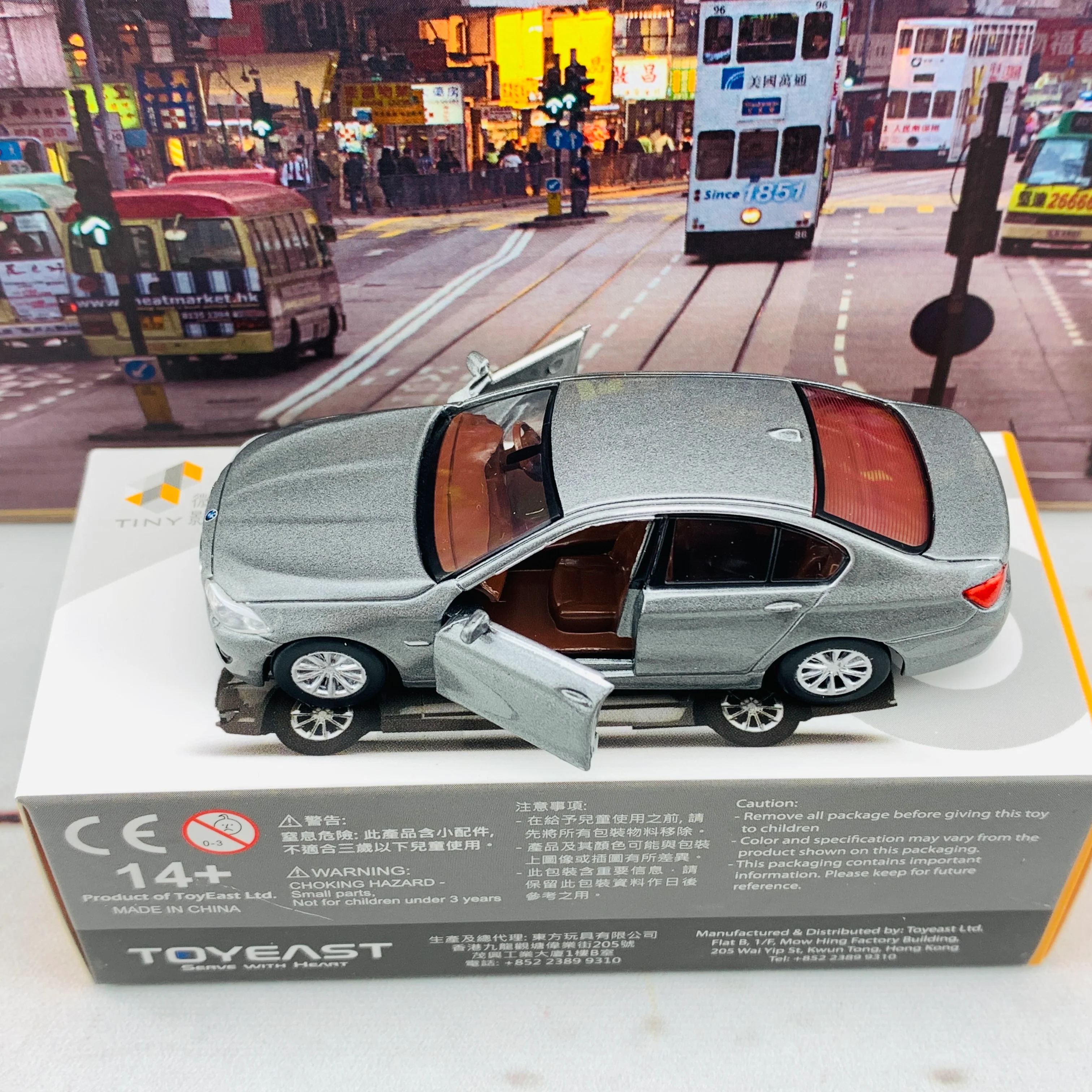 Tiny 微影 115 BMW 5 Series F10 Grey ATC64516 - Image 4