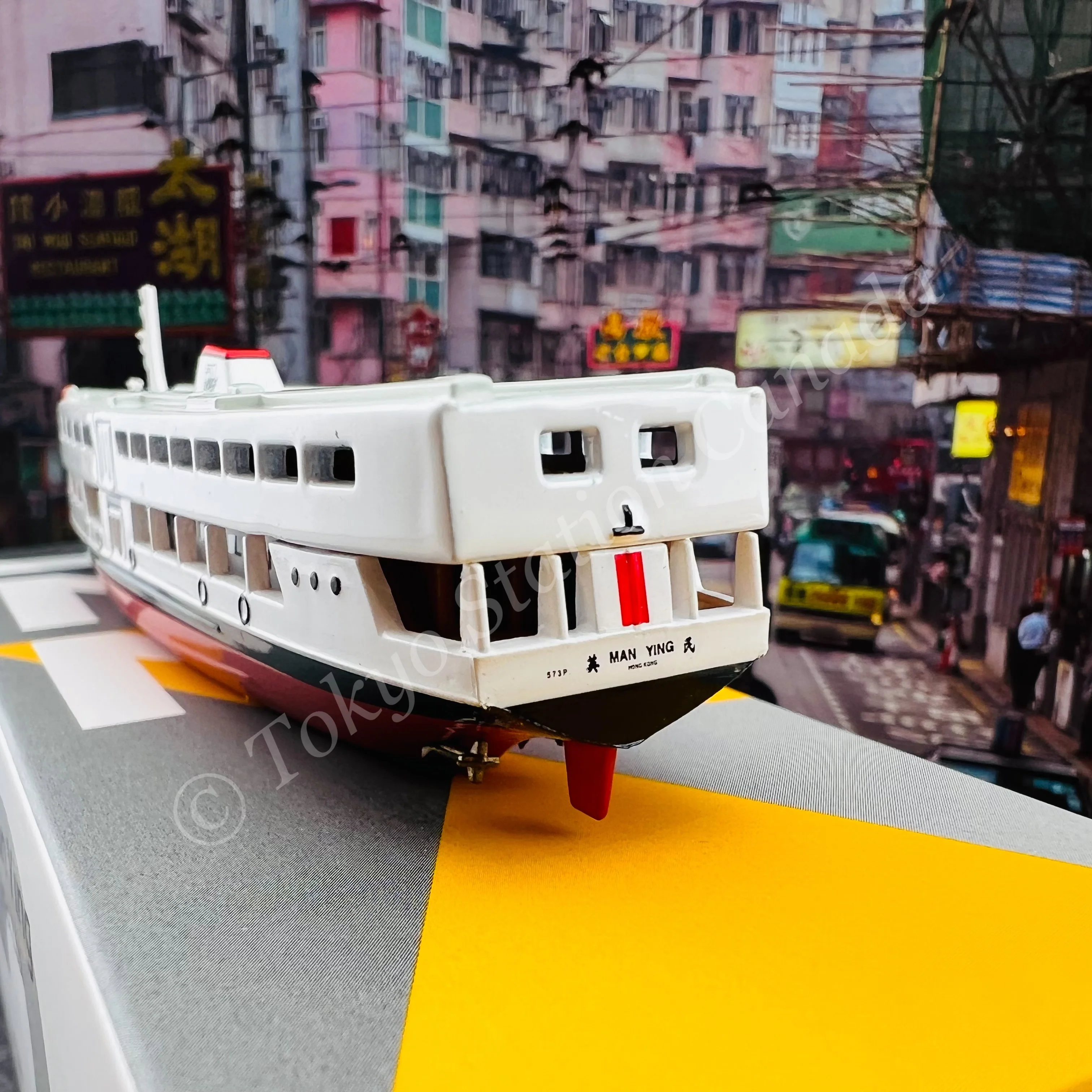 TINY 微影 122 Double-Deck Ferry Man Ying (The Hong Kong and Yaumati Ferry Co. Ltd) ATC40012 - Image 5