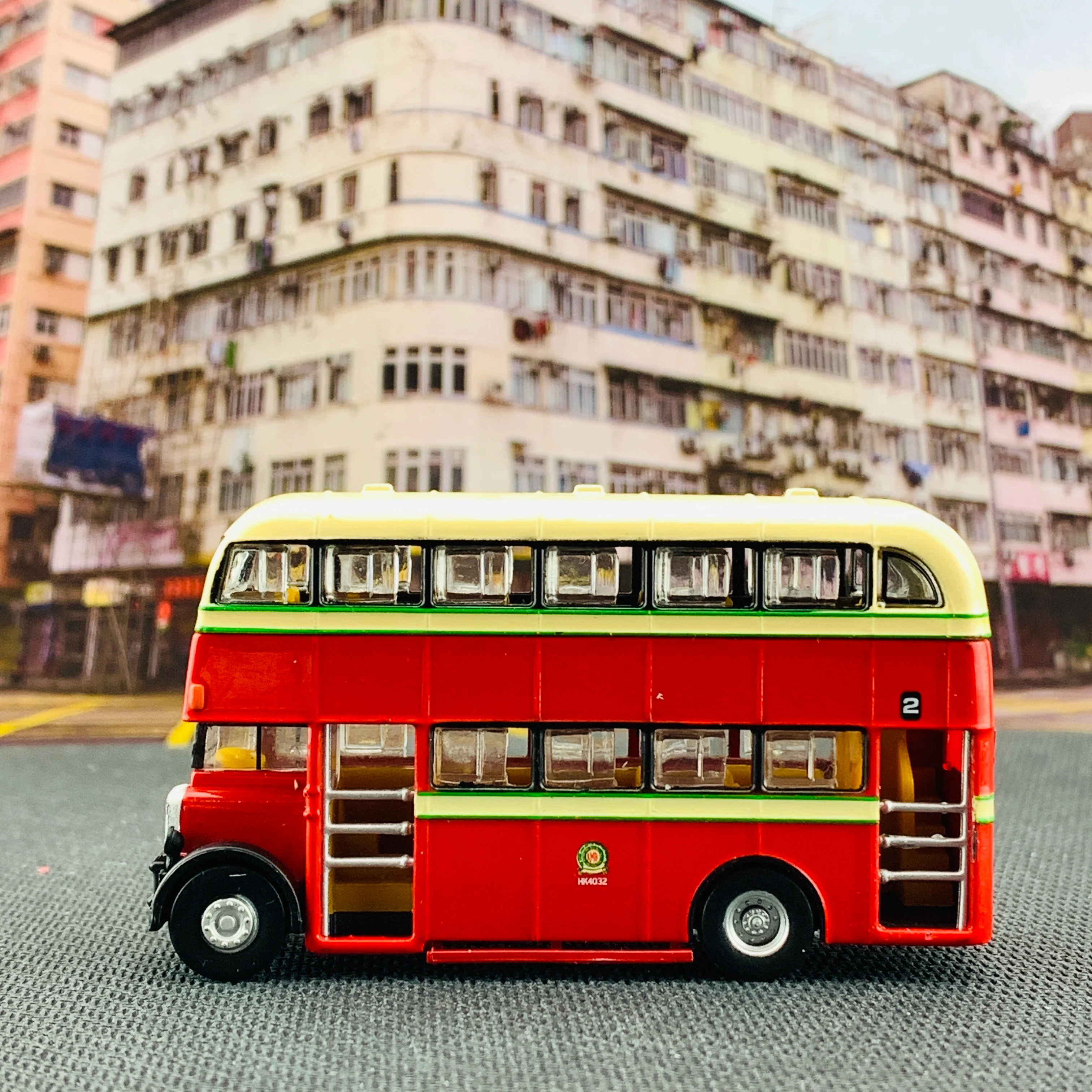 Tiny 微影 61 KMB DAIMLER A (2 Star Ferry - Sham Shui Po) 九巴丹拿A型 (鋼管閘雙門) (2天星碼頭-深水埗) KMB2018106 - Image 2
