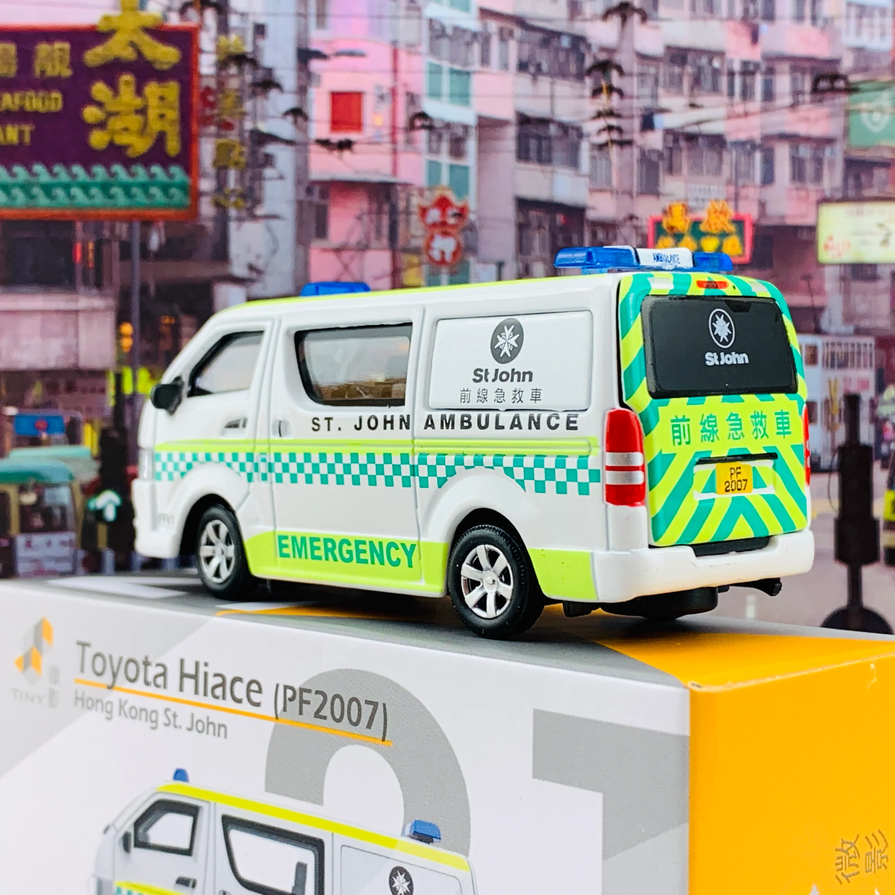 Tiny 微影 21 Toyota Hiace Hong Kong St. John (PF2007) ATC64473 - Image 4