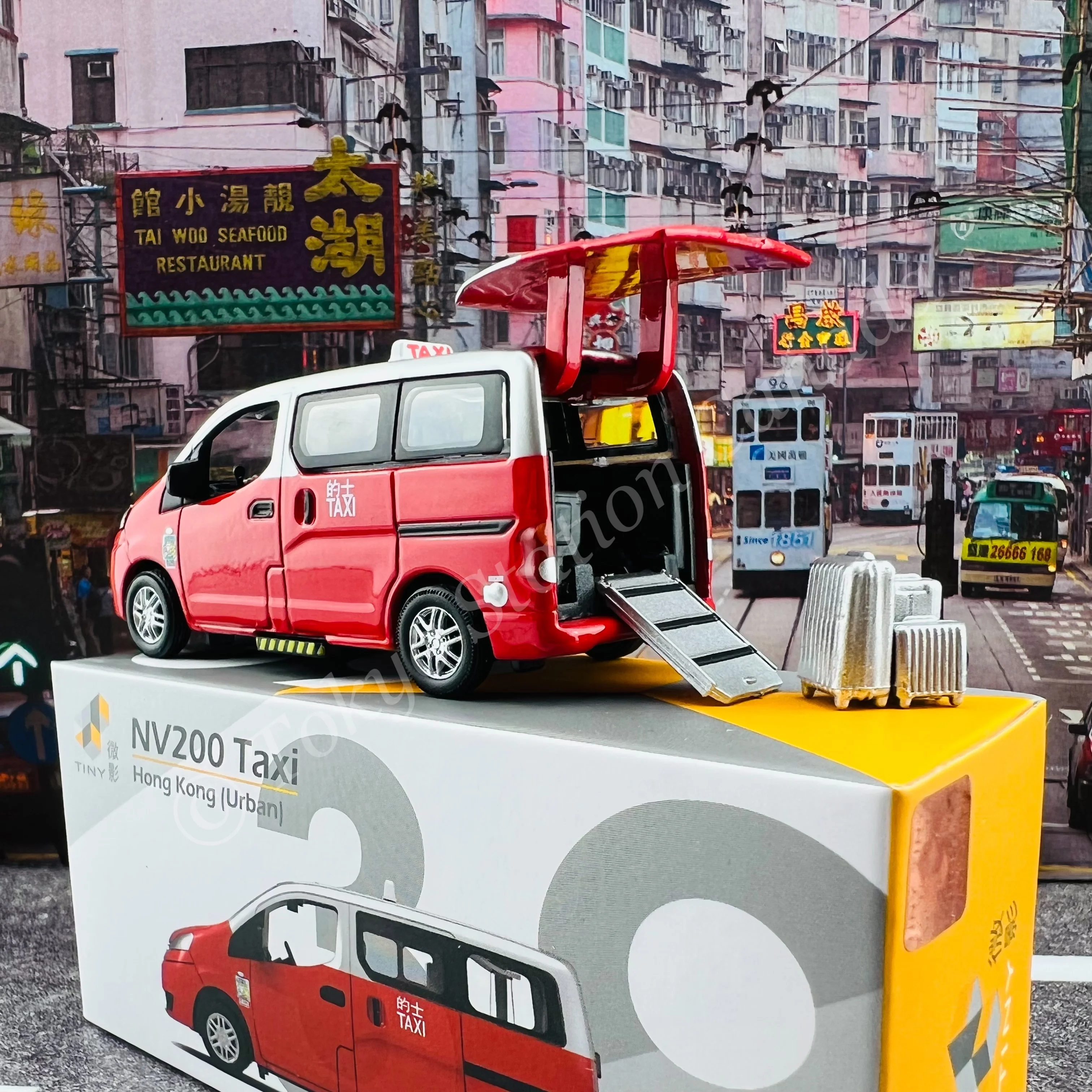 TINY 微影 39 NV200 Taxi Hong Kong (Urban) ATC65243 - Image 2