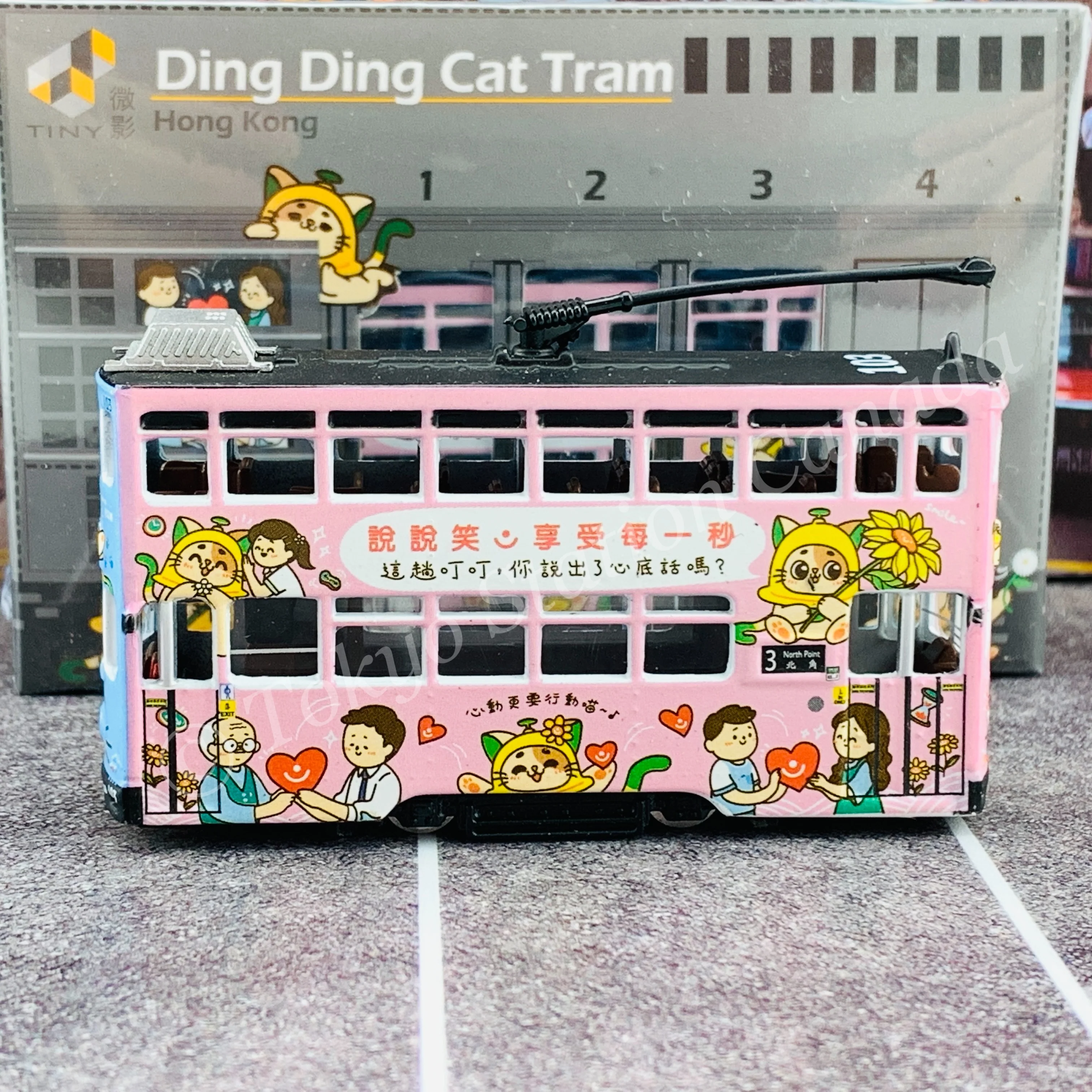 TINY 微影 52 Hong Kong Tram (6th-generation) Ding Ding Cat Light Blue/Pink ATC65222 - Image 2