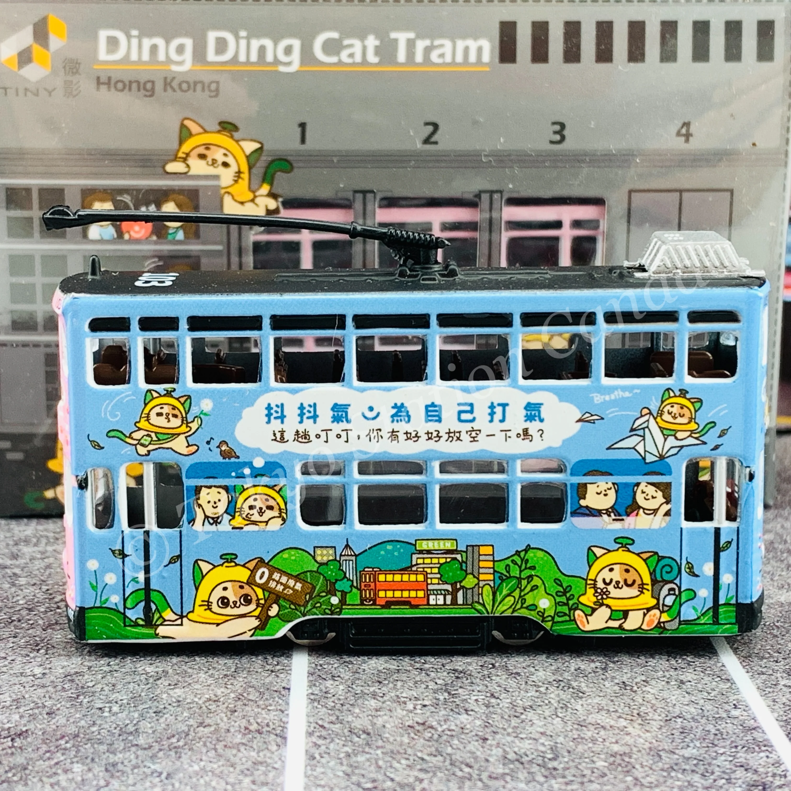 TINY 微影 52 Hong Kong Tram (6th-generation) Ding Ding Cat Light Blue/Pink ATC65222 - Image 4
