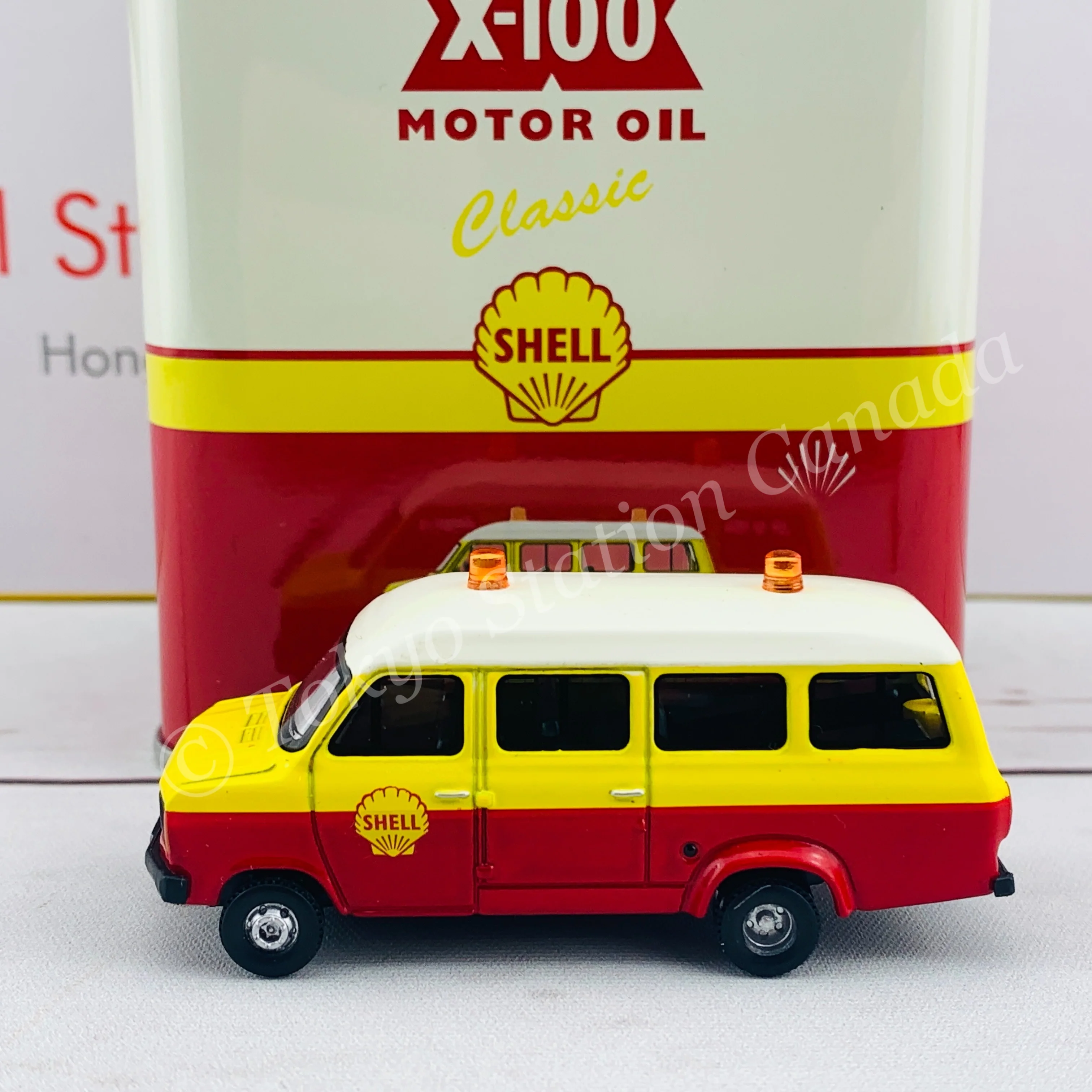 Tiny 微影 Hong Kong Shell 1960's Van with Shell X-100 Motor Oil Can ATC65109 - Image 3