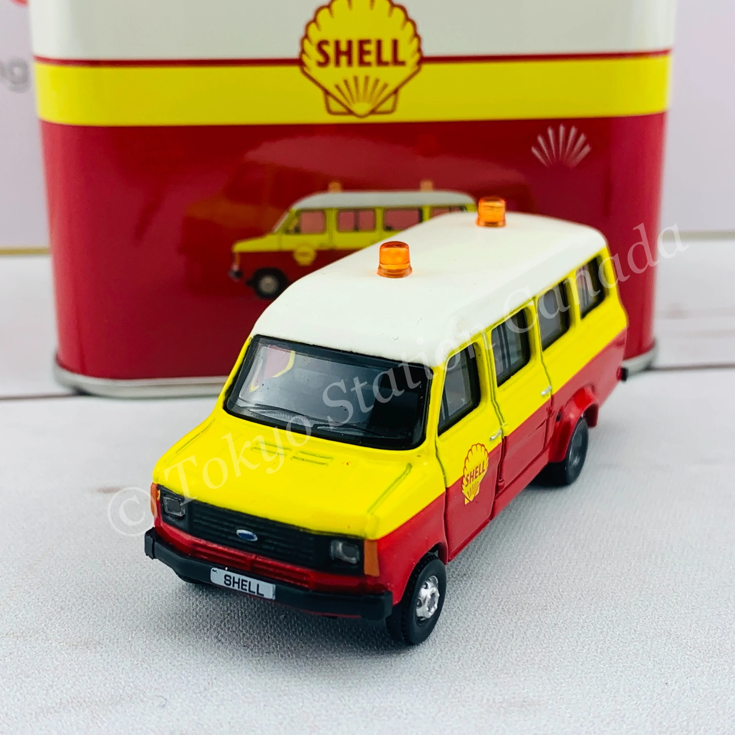 Tiny 微影 Hong Kong Shell 1960's Van with Shell X-100 Motor Oil Can ATC65109 - Image 4