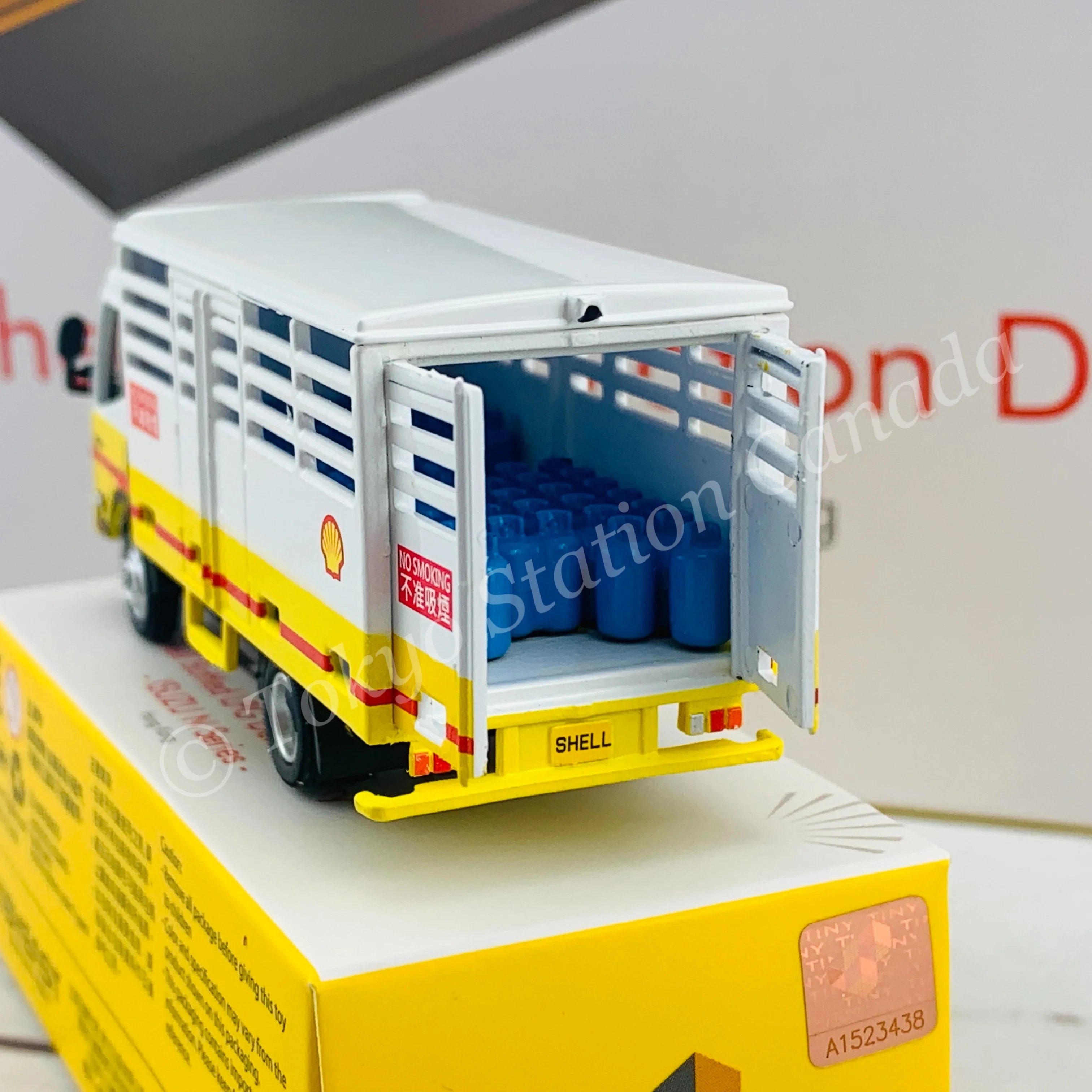 Tiny 微影 Hong Kong Shell Bottled LPG Delivery LOrry ISUZU N Series ATC64926 - Image 5