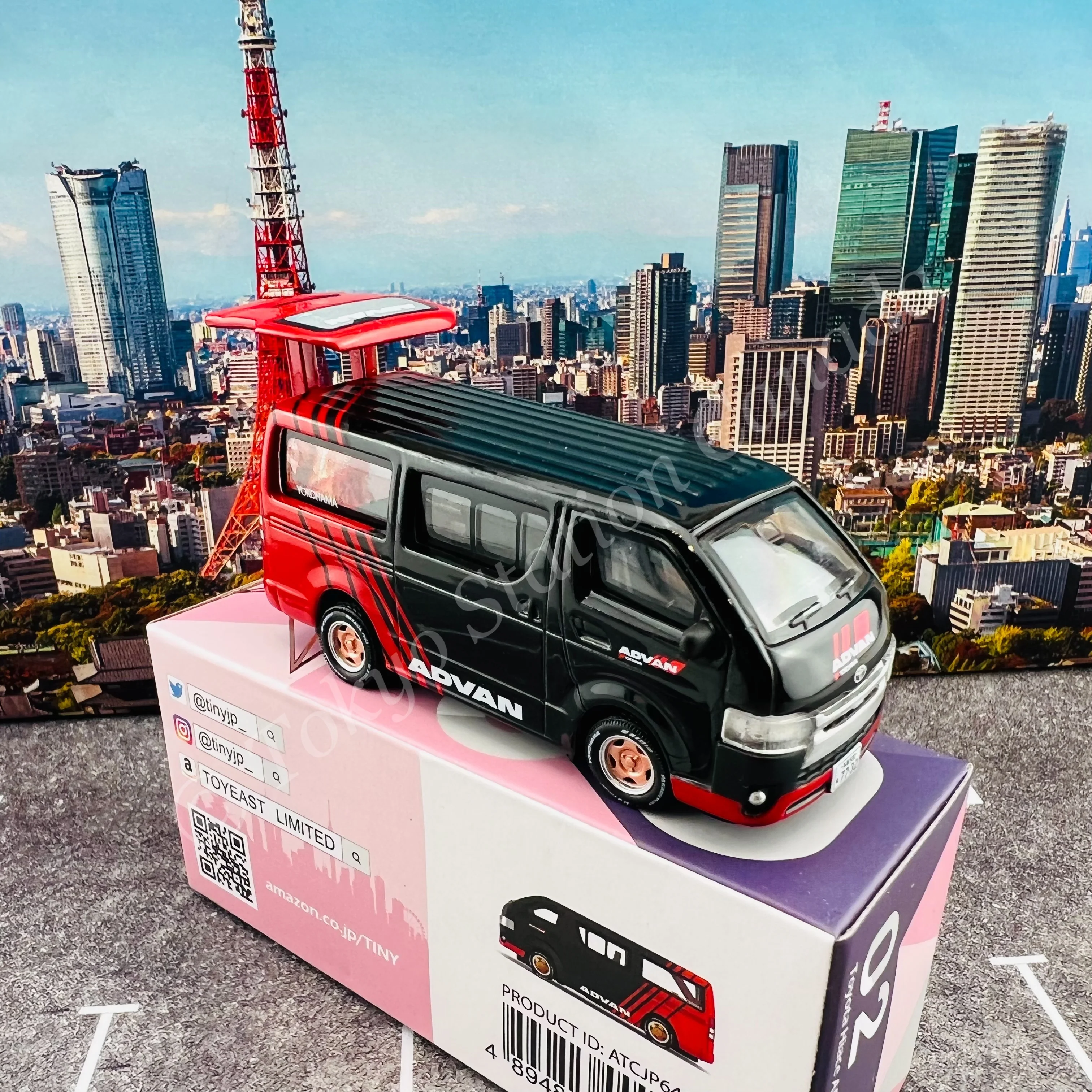 TINY 微影 JP2 Toyota Hiace ADVAN Japan ATCJP64002 - Image 4