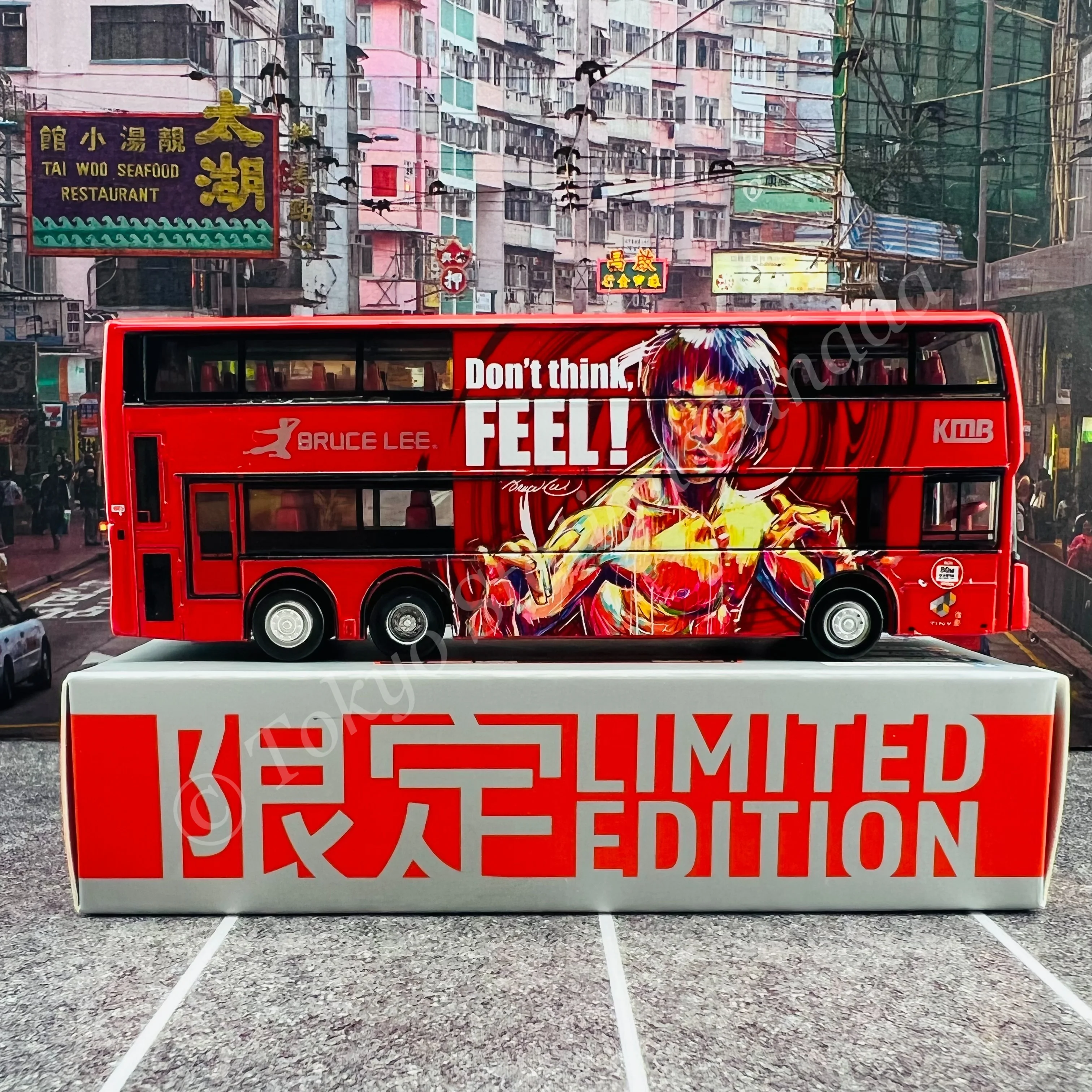 TINY 微影 KMB ADL Enviro500 Bruce Lee Limited Edition (Tsuen Wan West Station 43 荃灣西站) KMB2021070 - Image 3