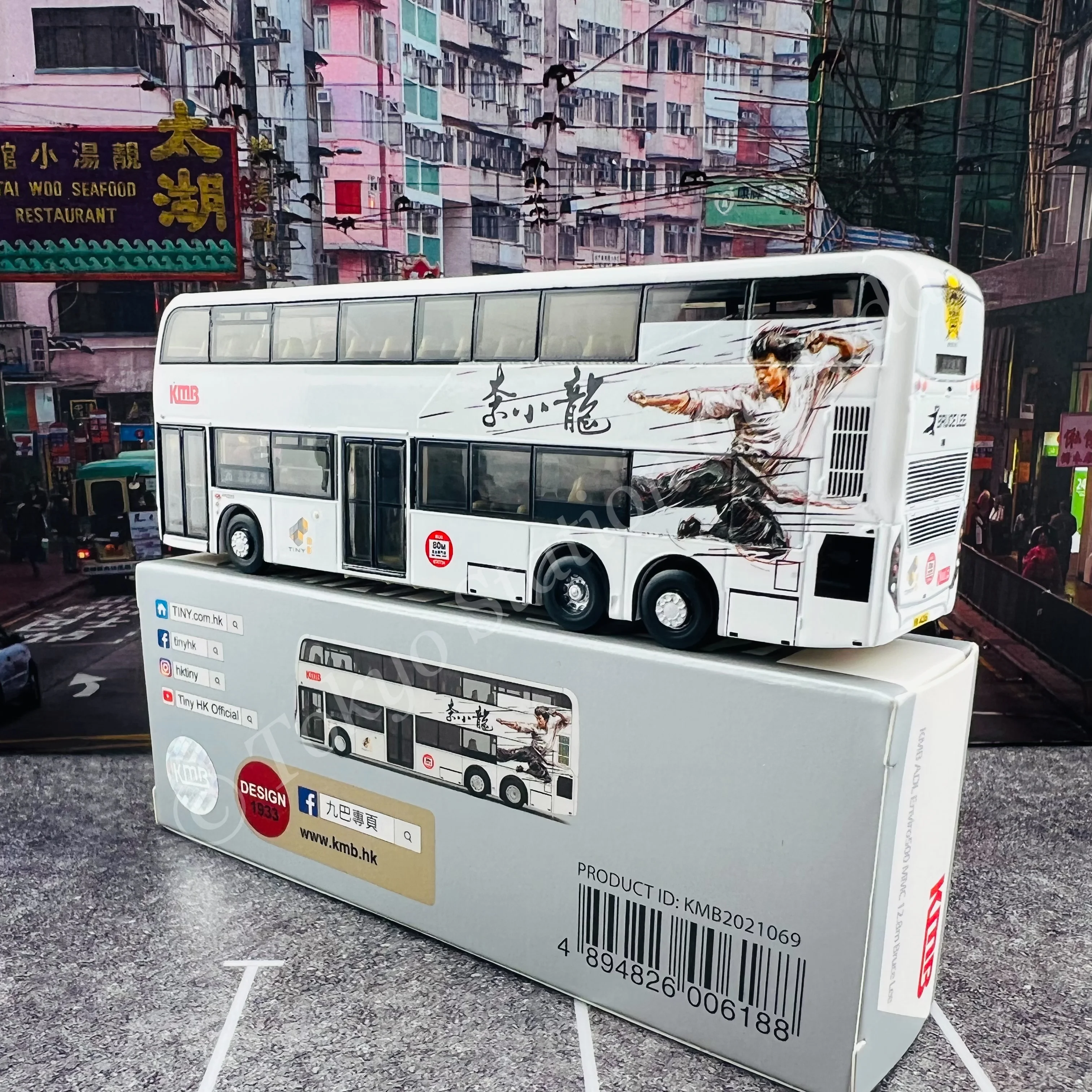 TINY 微影 KMB ADL Enviro500 MMC 12.8m Bruce Lee Limited Edition (Tsim Sha Tsui East 26 尖沙咀東) KMB2021069 - Image 4