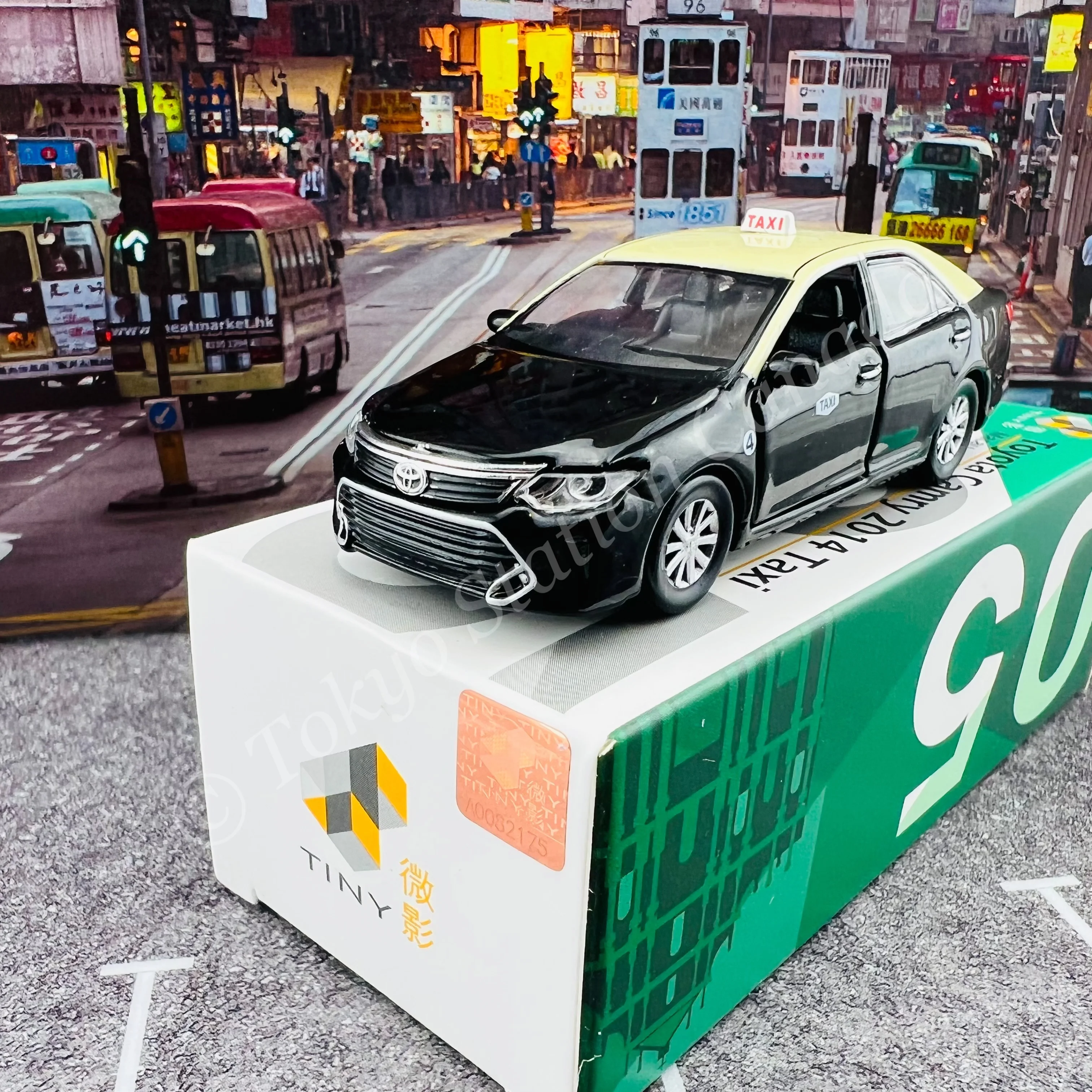TINY 微影 MC05 Toyota Camry 2014 Taxi Macau ATC64324 - Image 2