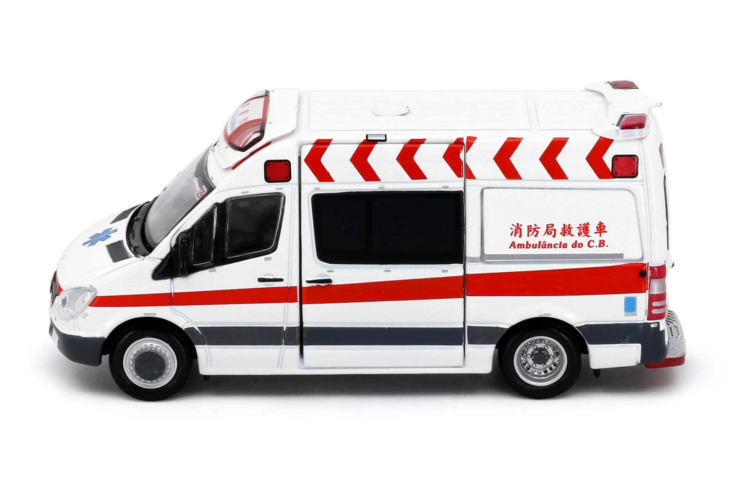 TINY 微影 MC28 Mercedes-Benz Sprinter Macau Ambulance (White) ATCMC64001 - Image 2