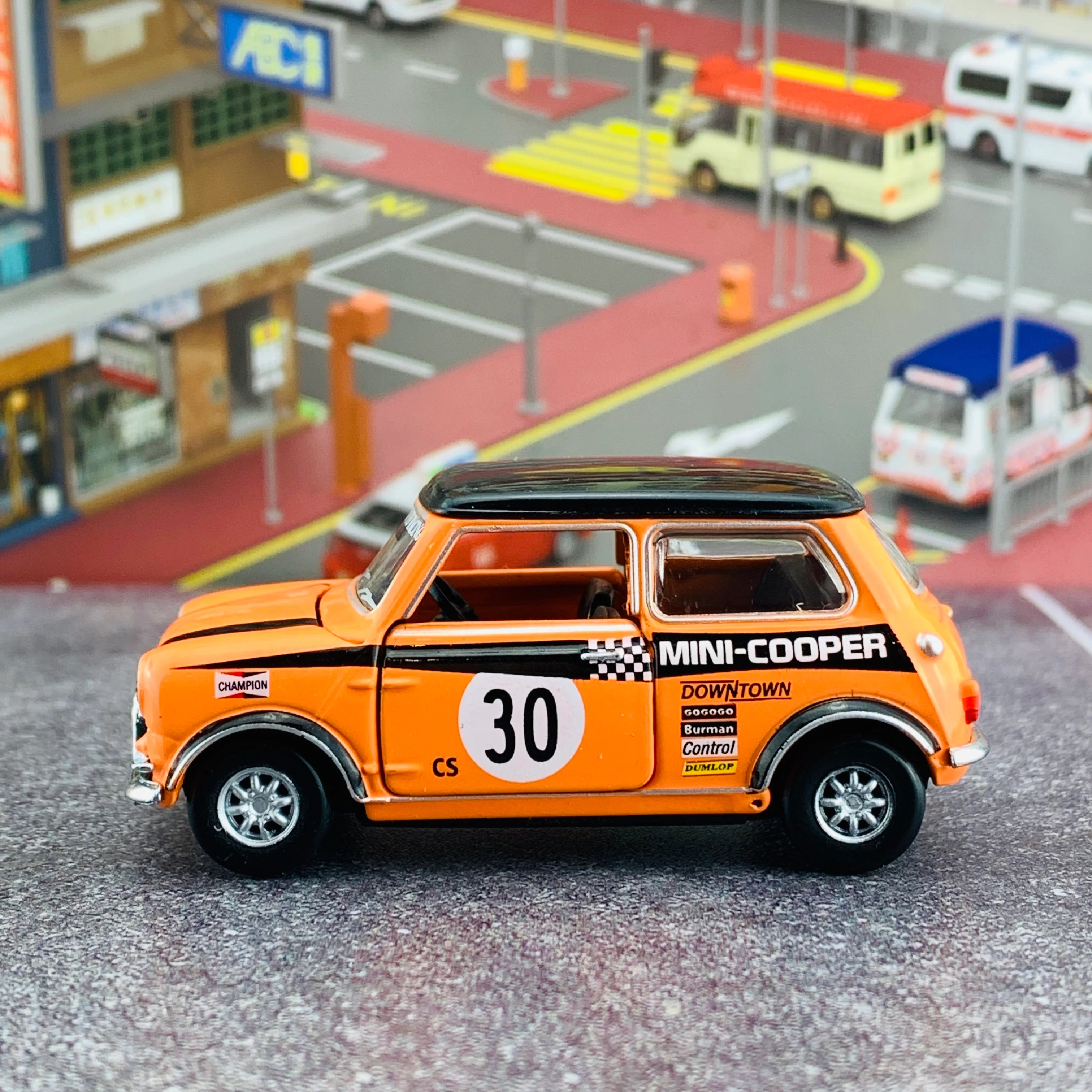 Tiny 微影 Mini Cooper Racing #30 Classic Racing ATC64730 - Image 2
