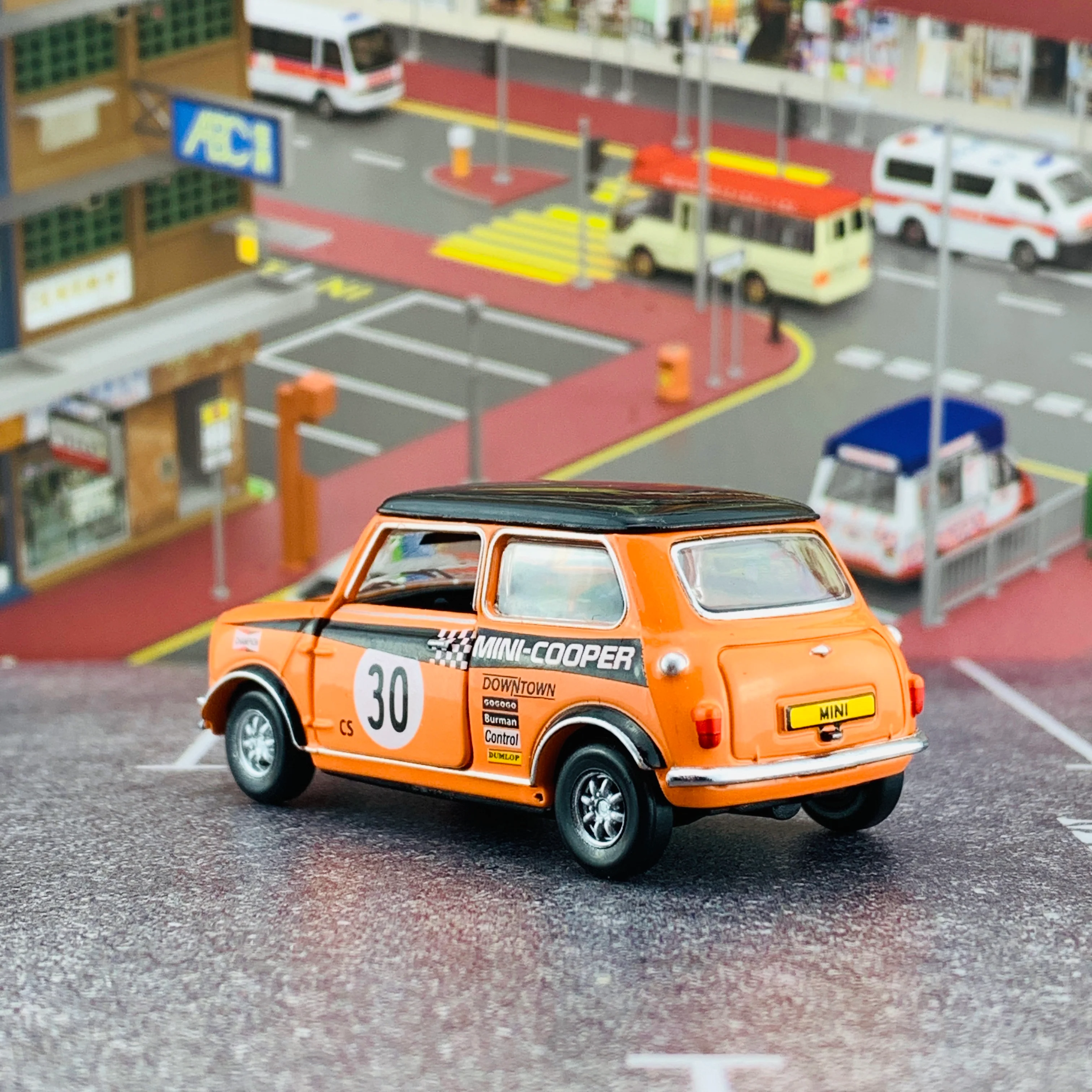Tiny 微影 Mini Cooper Racing #30 Classic Racing ATC64730 - Image 3