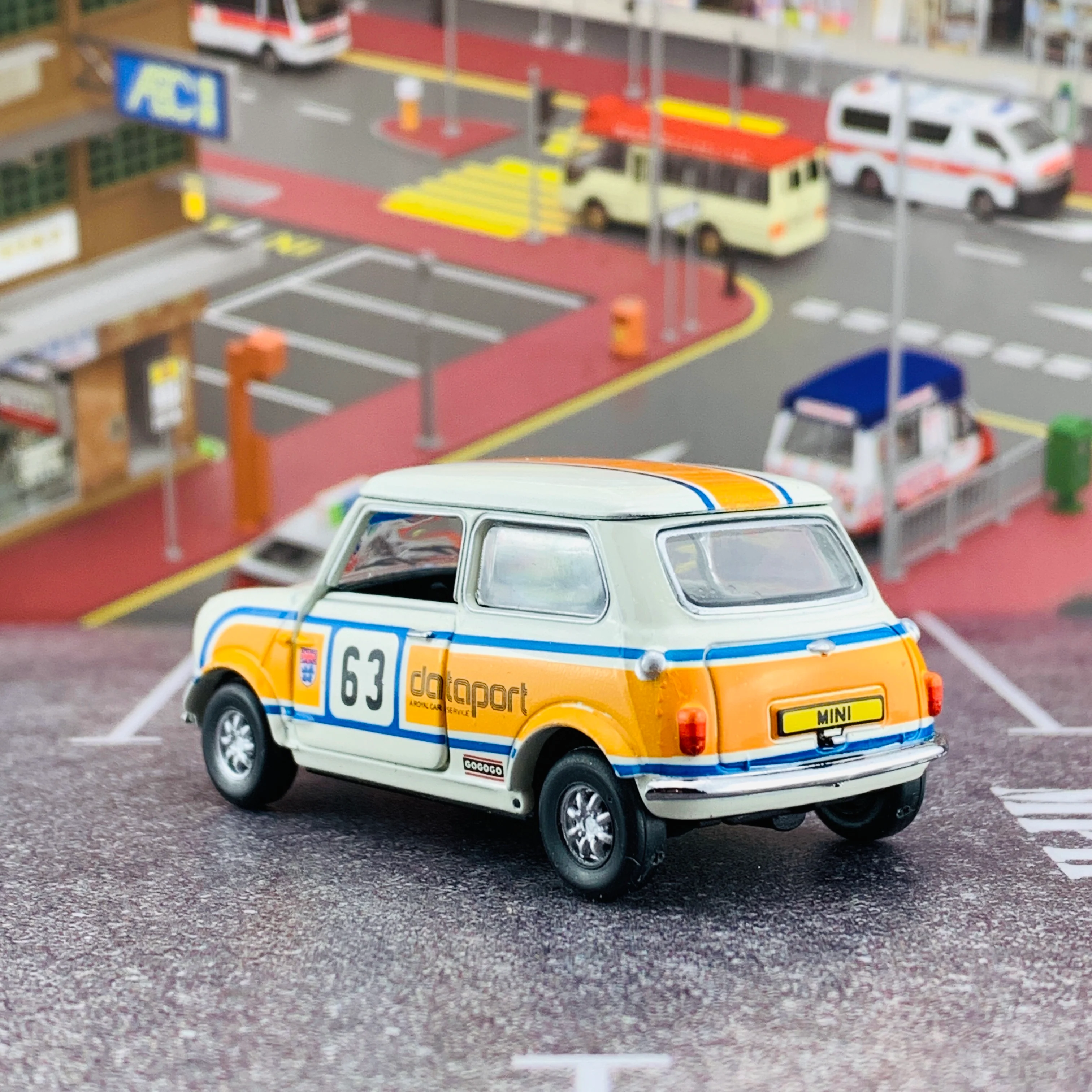 Tiny 微影 Mini Cooper Racing #63 Classic Racing ATC64643 - Image 3