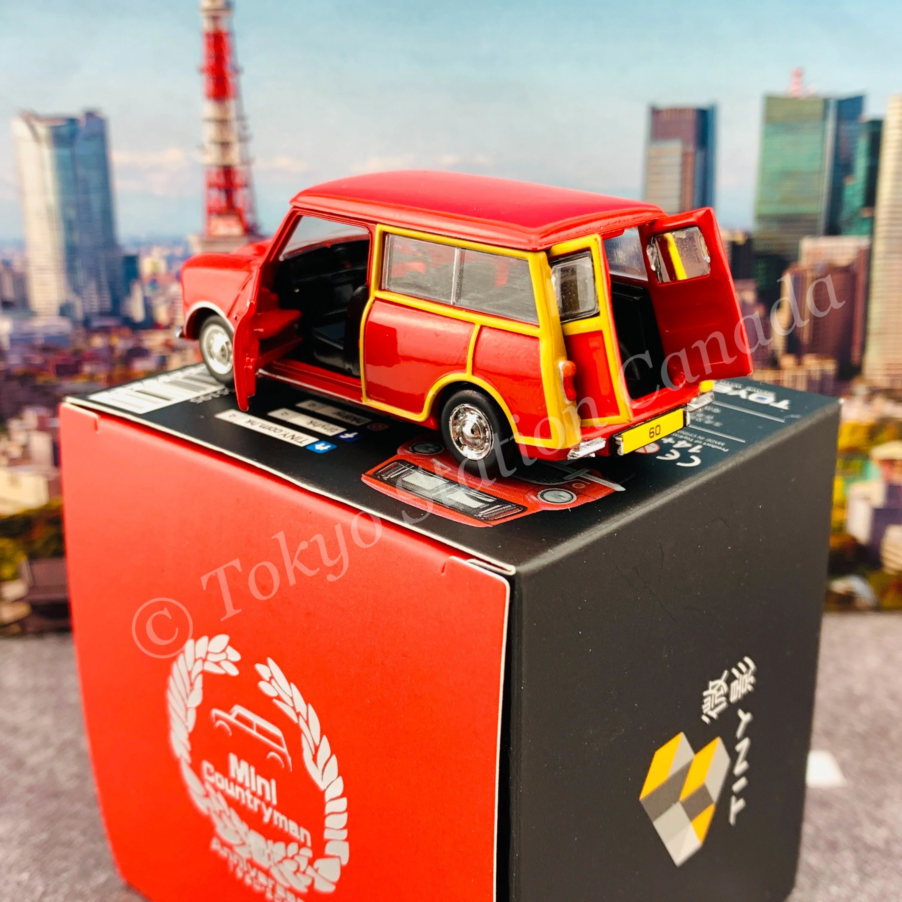 TINY 微影 AUSTIN Mini Countryman Hong Kong with Round Container ATC65195 - Image 5