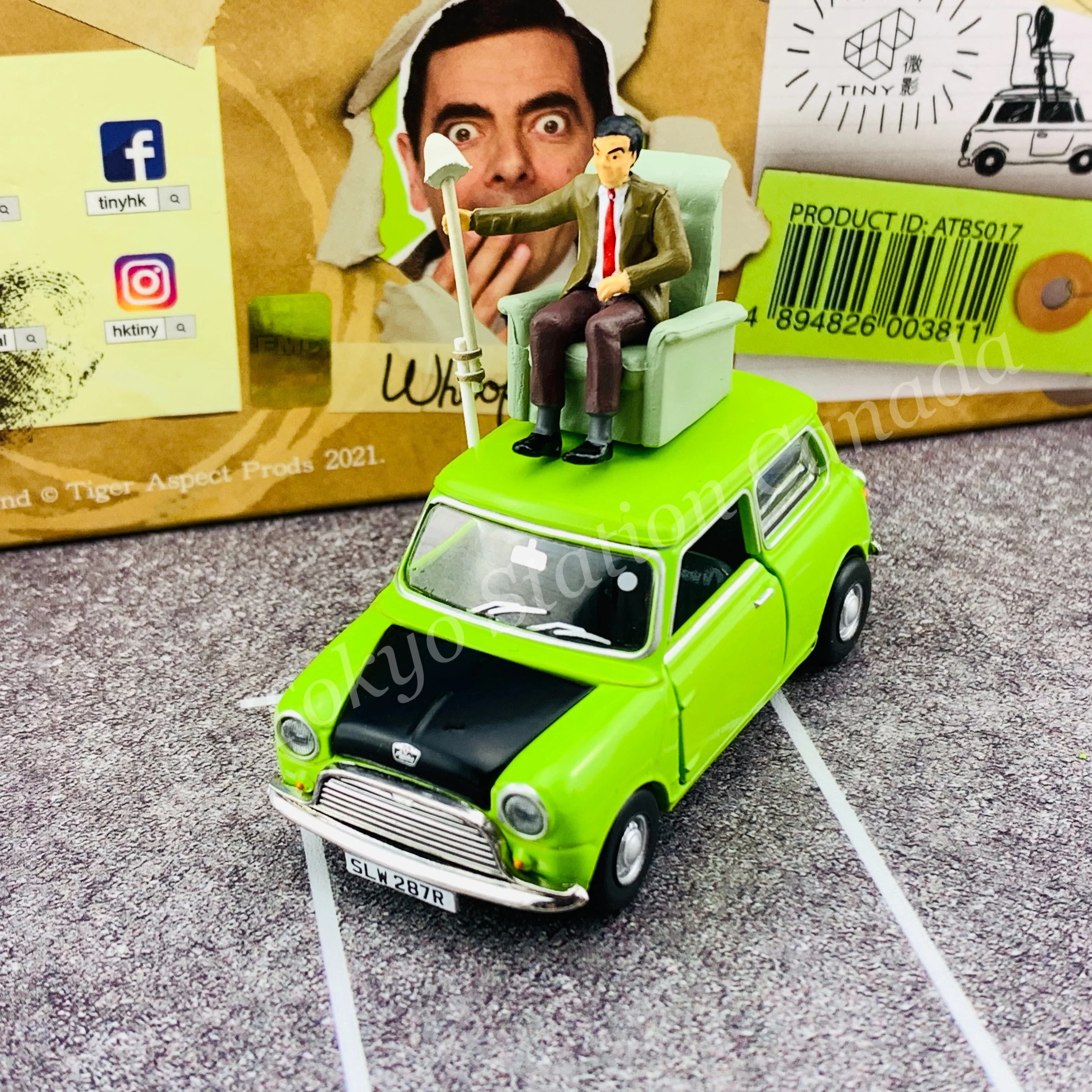 TINY 微影 Mr Bean's MINI Set with Sofa (Mr Bean's Mini cooper + Mr Bean's drive Figure) RHD ATBS017 - Image 3