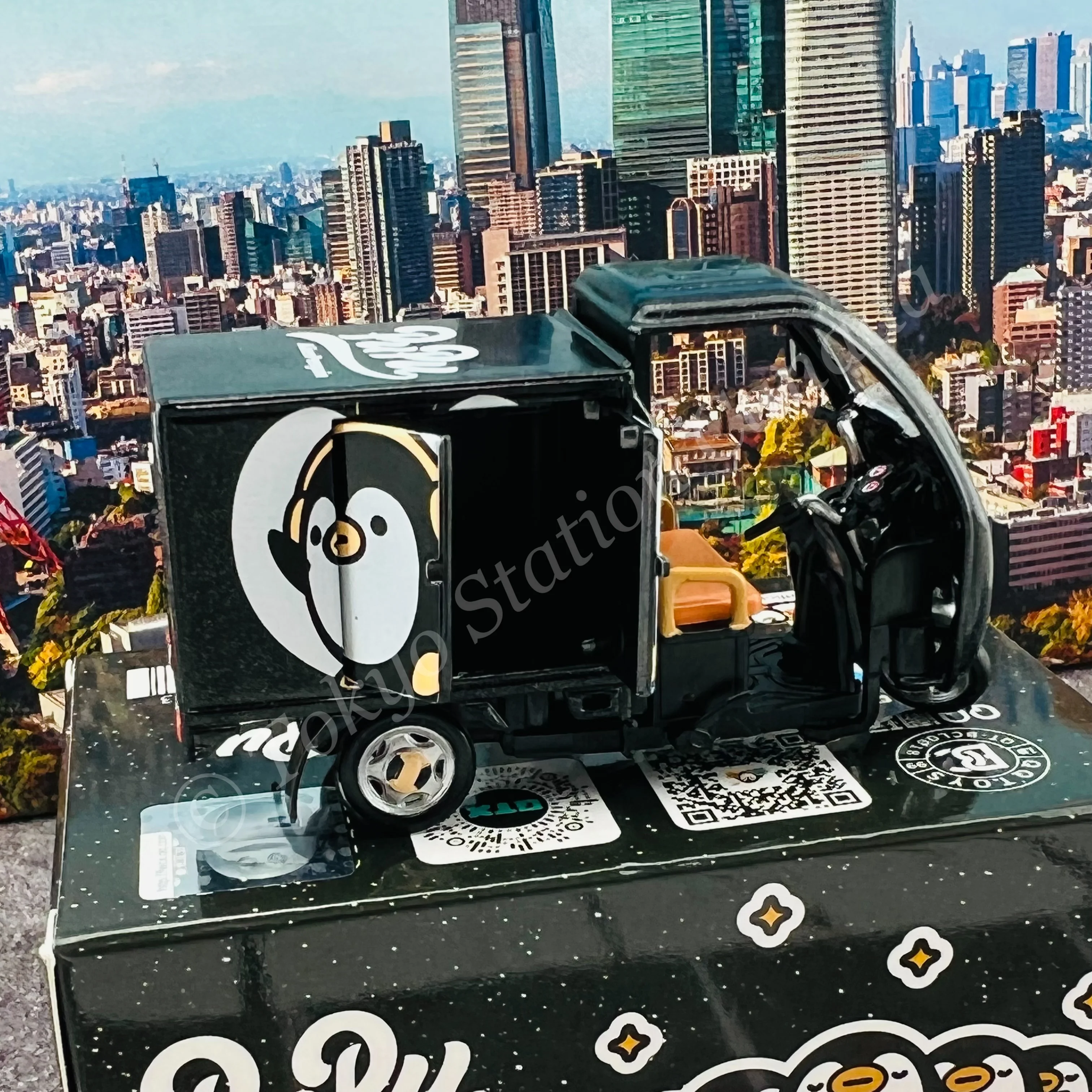 TINY 微影 PUPU ALIENS Motor Tricycle PUPU003 - Image 5