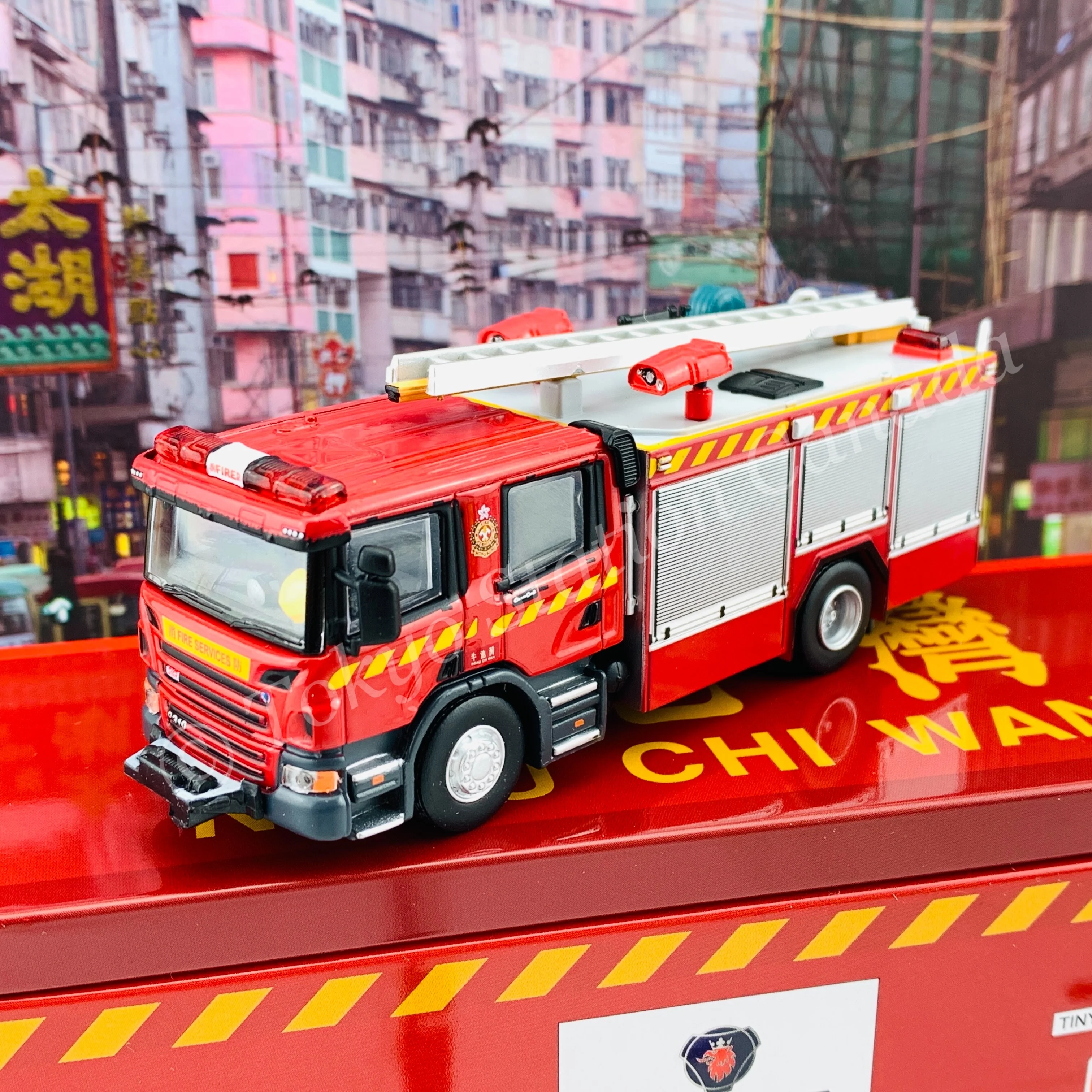 TINY 微影 SCANIA Major Pump (F410) Hong Kong FSD NGAU CHI WAN Limited Edition 牛池灣 消防處泵車(神之車) [展會限定] ATC65111 - Image 2