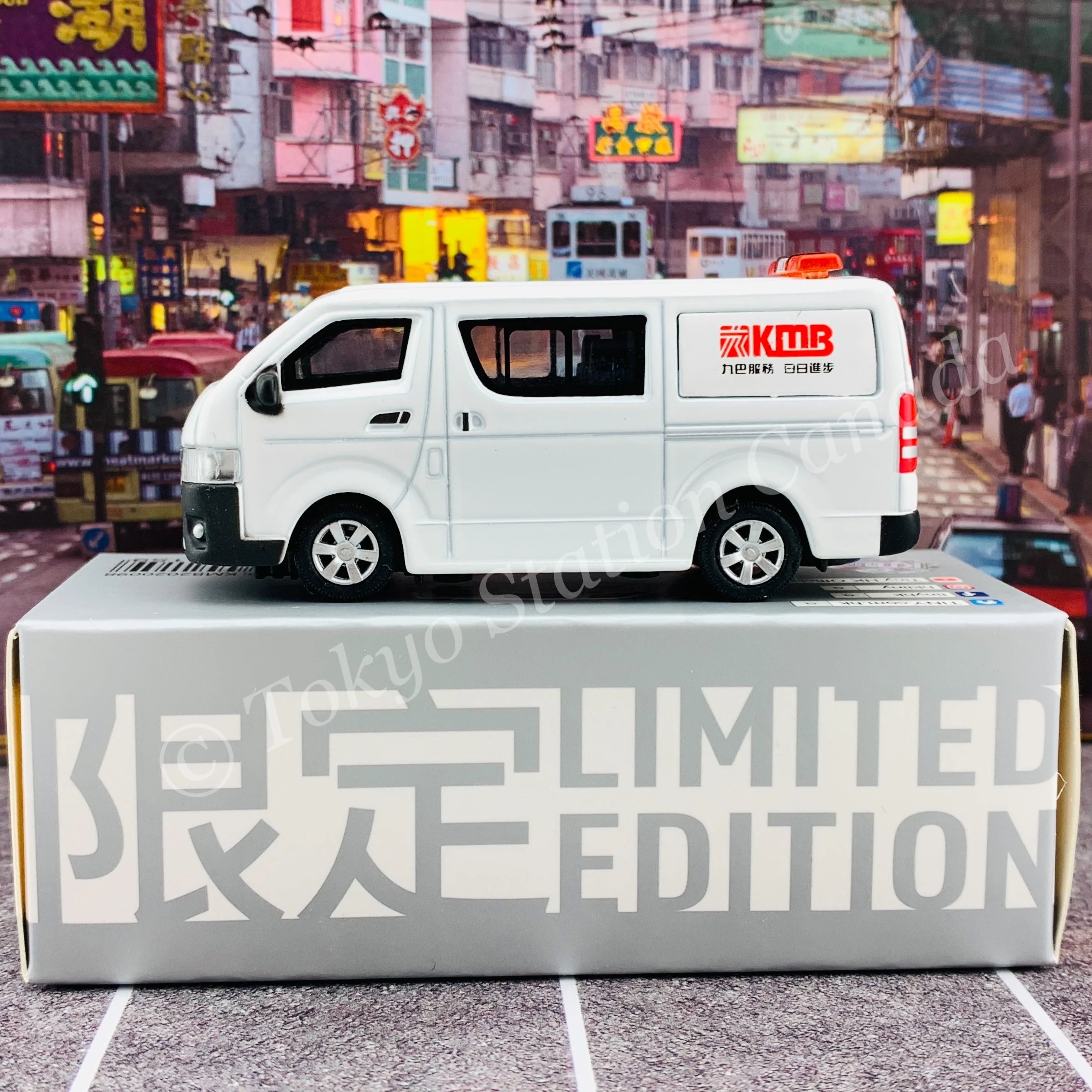 TINY 微影 Toyota Hiace KMB Hong Kong (LIMITED EDITION 展會限定) KMB2020098 - Image 2