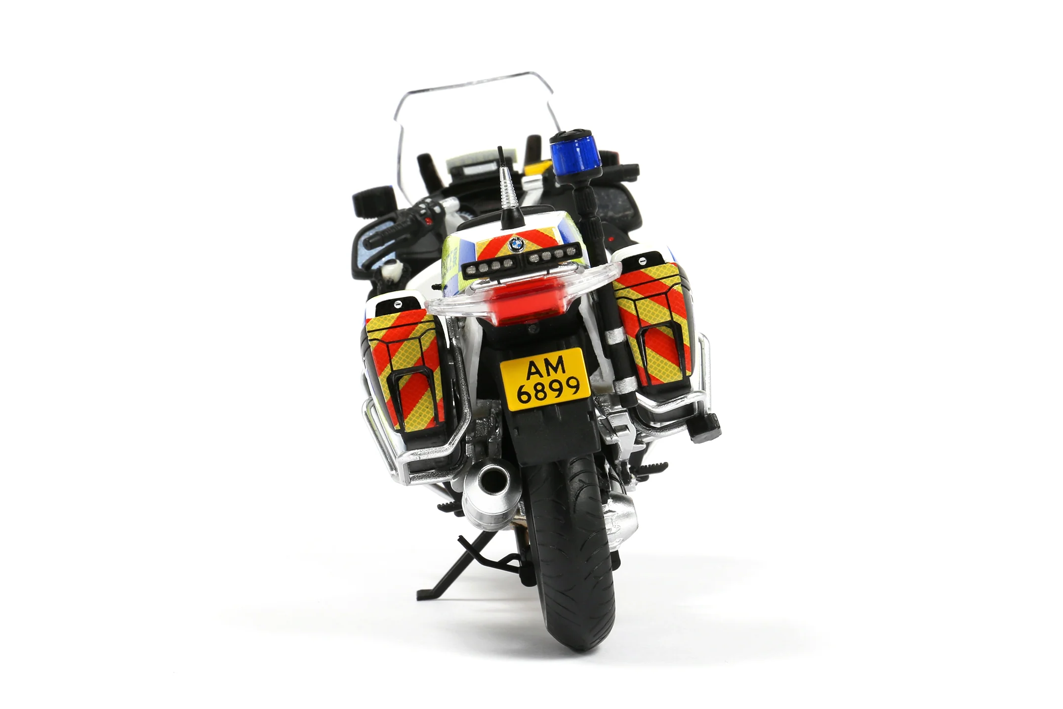 Tiny 1/18 BMW Hong Kong Police Motorcycle R900RT-P - Image 4