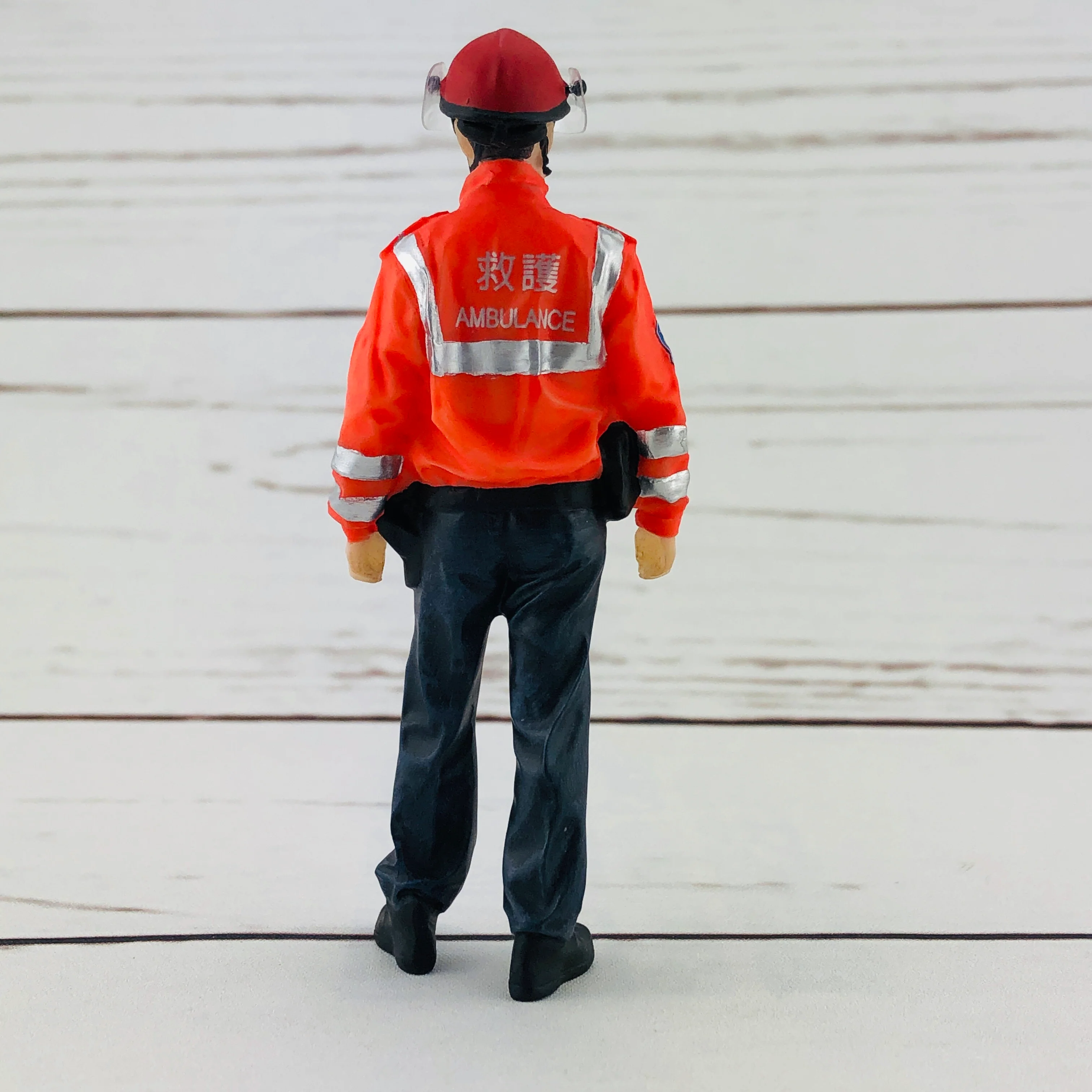 Tiny 1/18 Figure Ambulanceman Hong Kong - Image 3