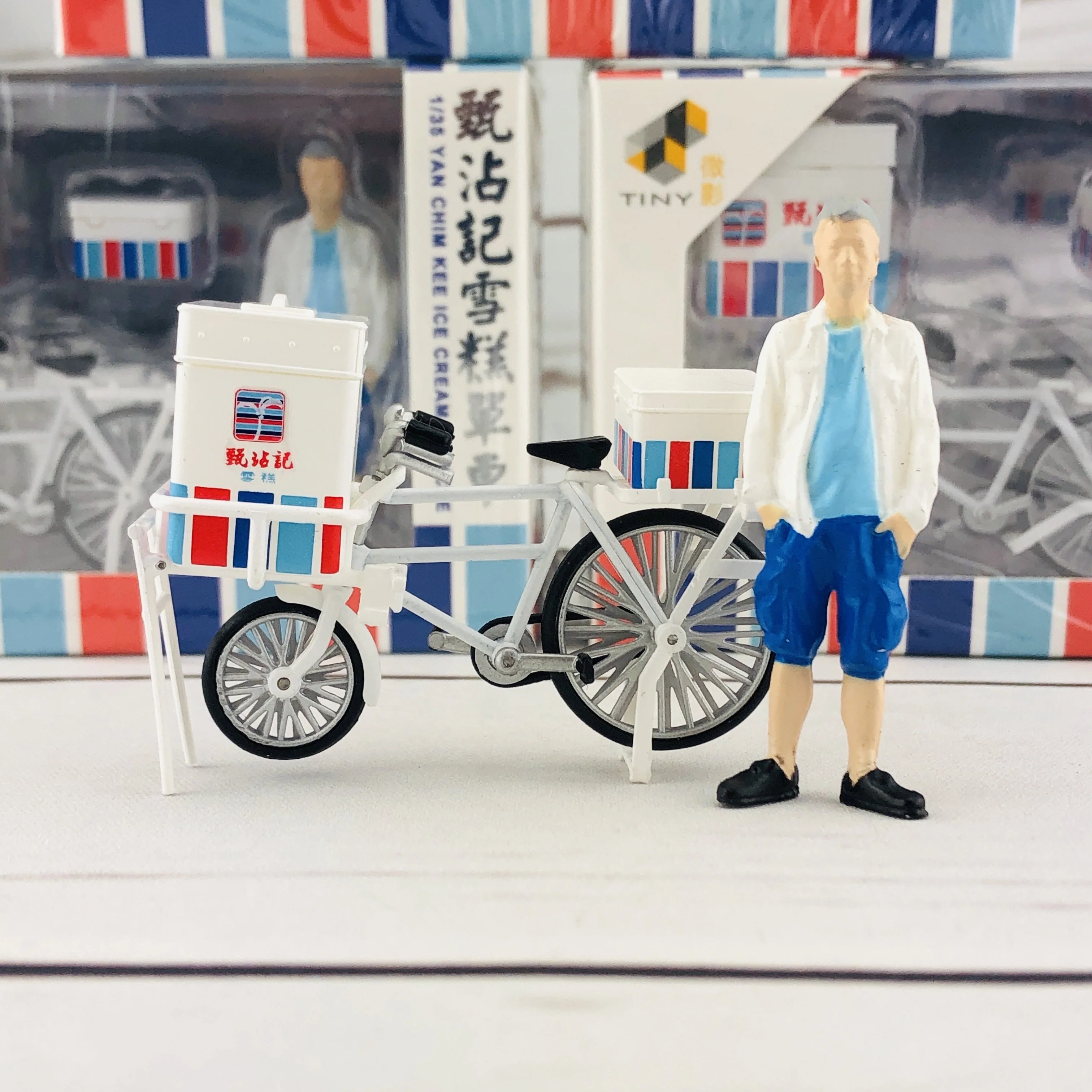 TINY 微影 1/35 Yan Chim Kee Ice Cream Bicycle 甄沾記雪糕單車 ATC35026 - Image 2