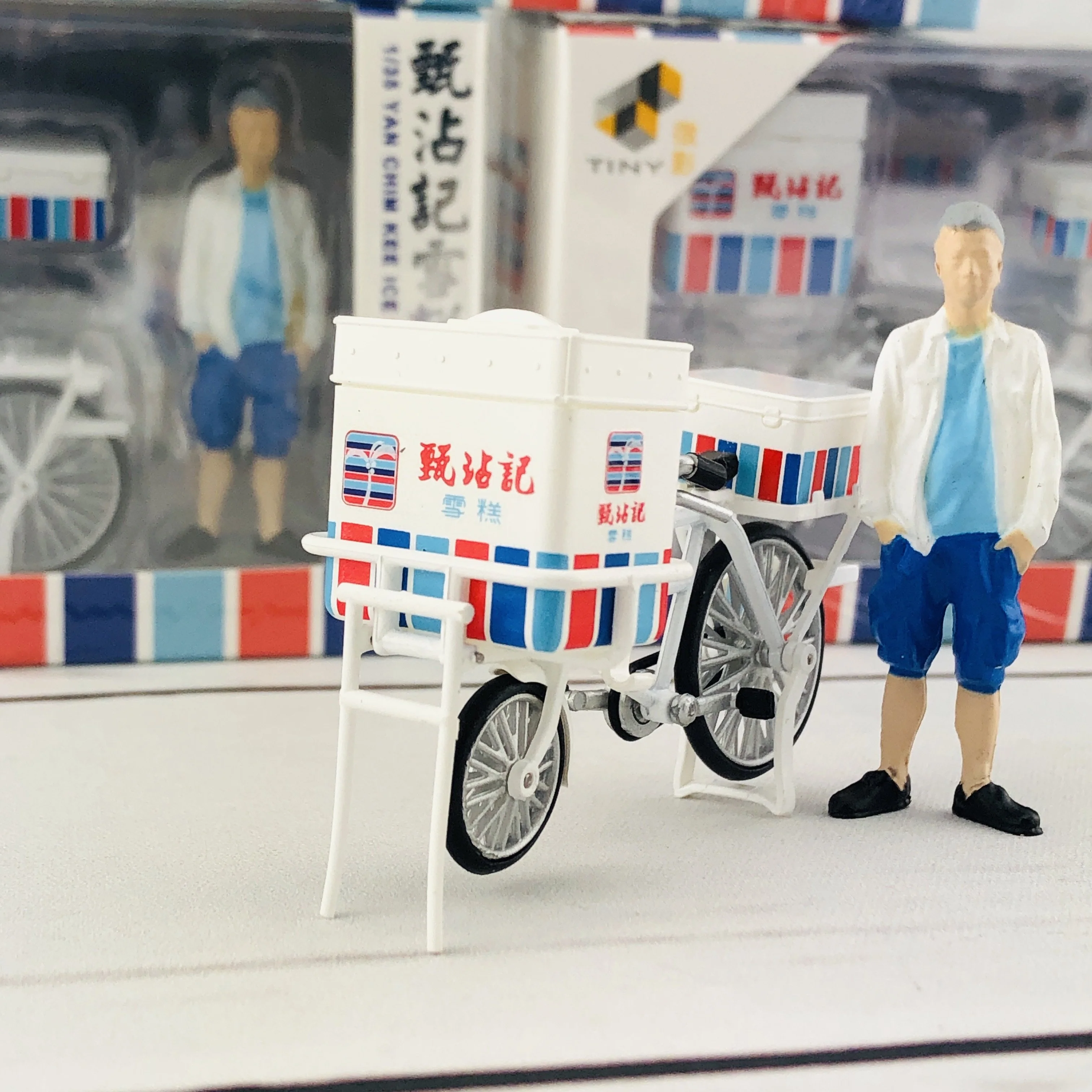 TINY 微影 1/35 Yan Chim Kee Ice Cream Bicycle 甄沾記雪糕單車 ATC35026 - Image 3