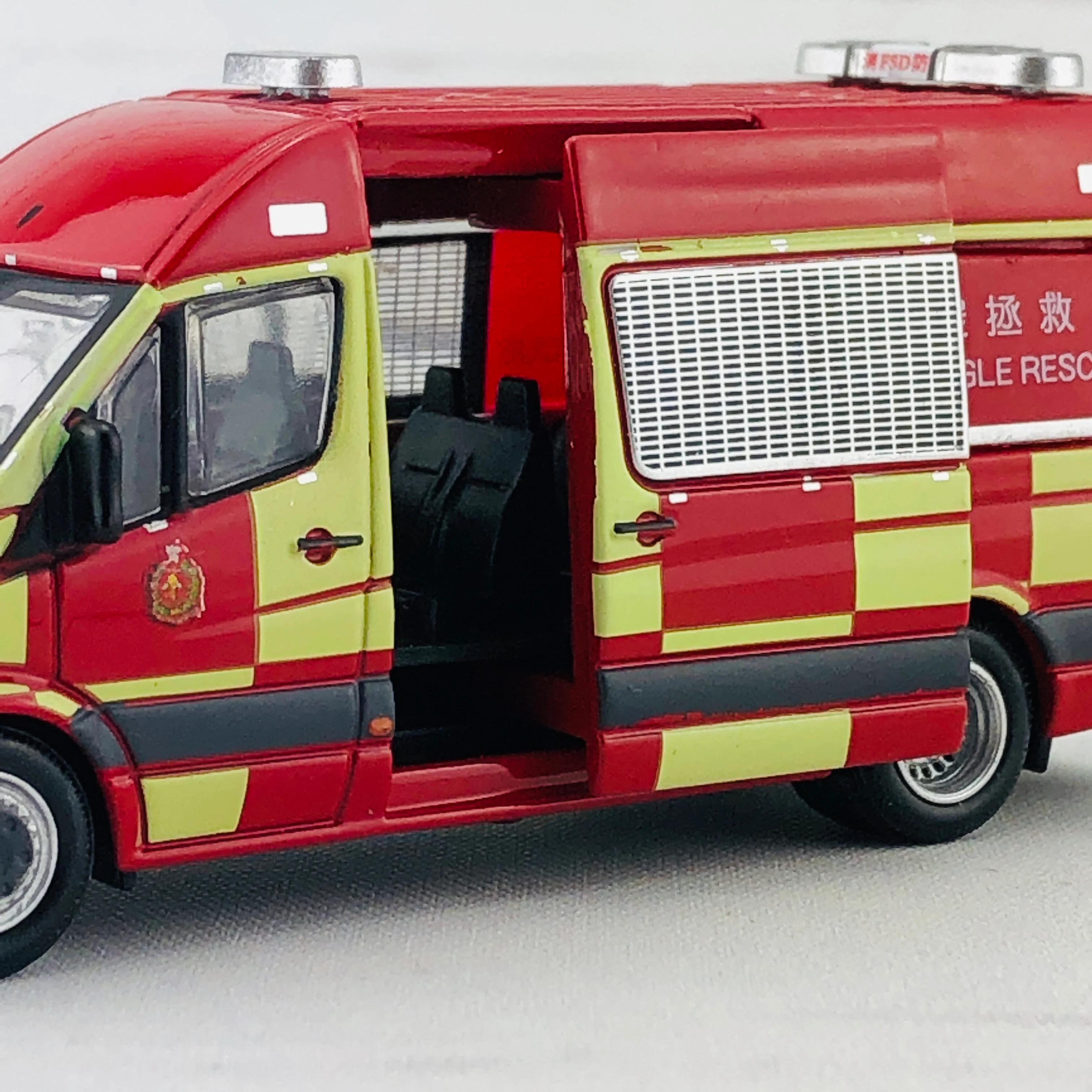 Tiny 165 High Angle Rescue Mercedes-Benz Sprinter (F6501) - Image 7