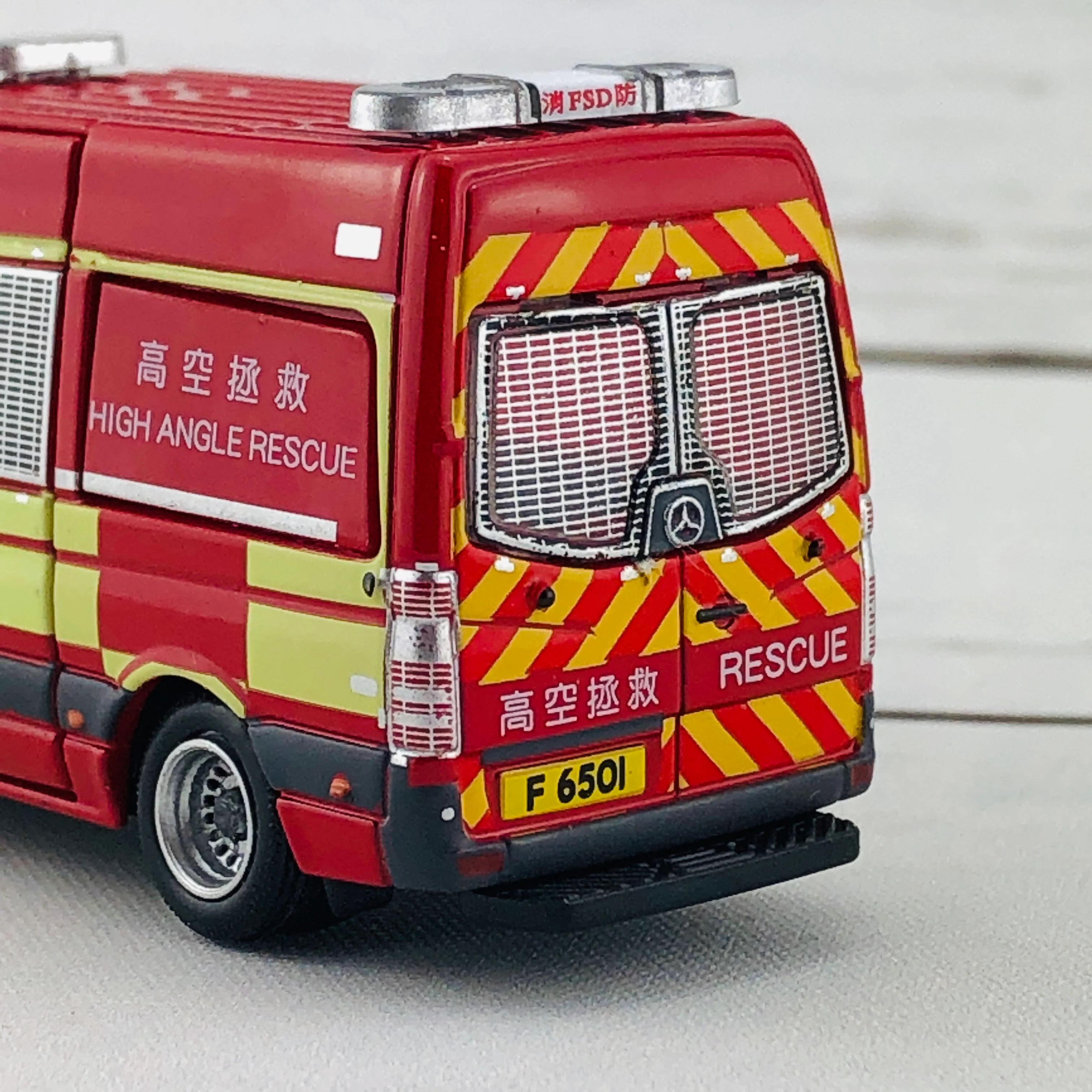 Tiny 165 High Angle Rescue Mercedes-Benz Sprinter (F6501) - Image 9