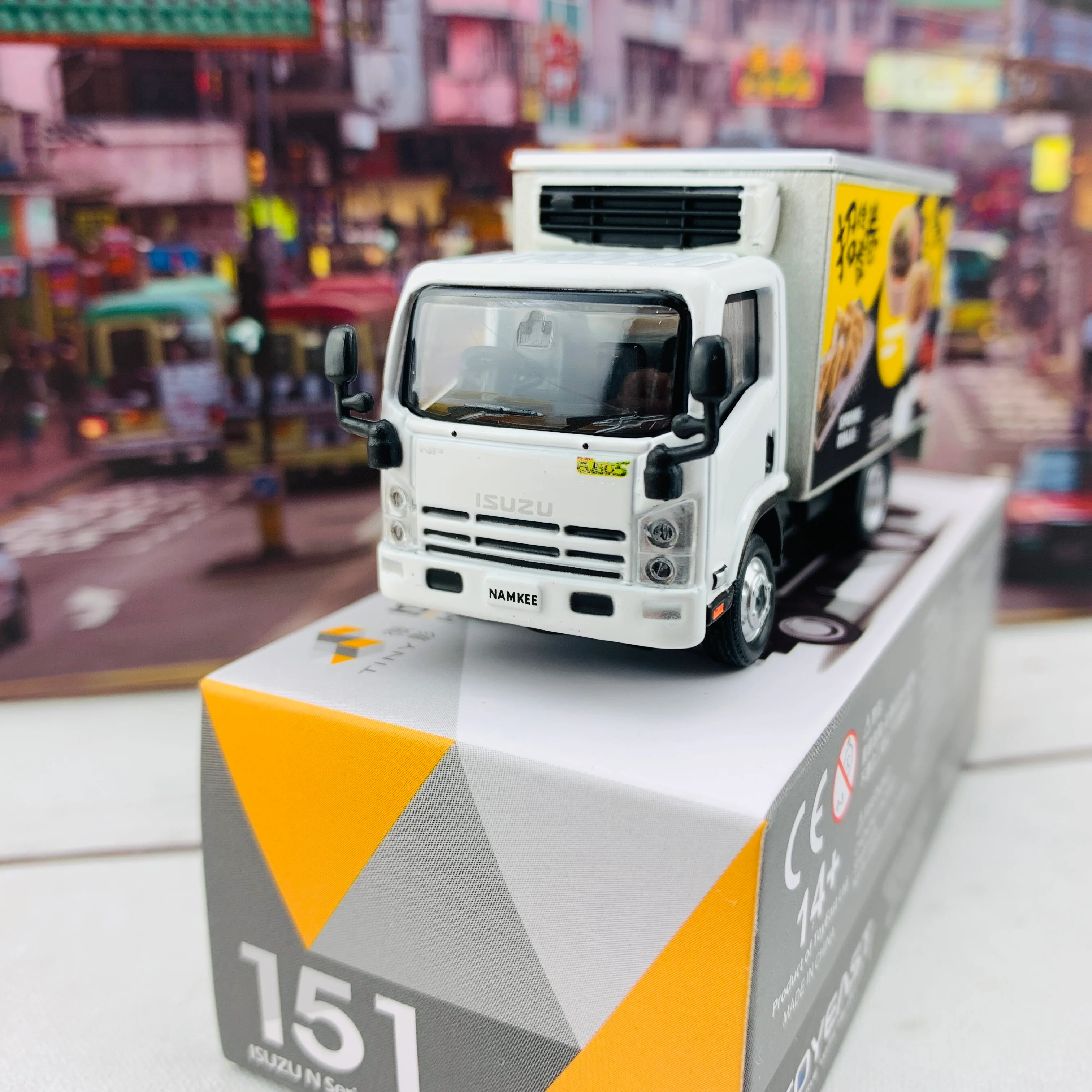 Tiny  微影 151 Isuzu N Series Nam Kee Spring Roll Noodles Truck 五十鈴 N系列 南記粉麵 貨車 ATC64541 - Image 3