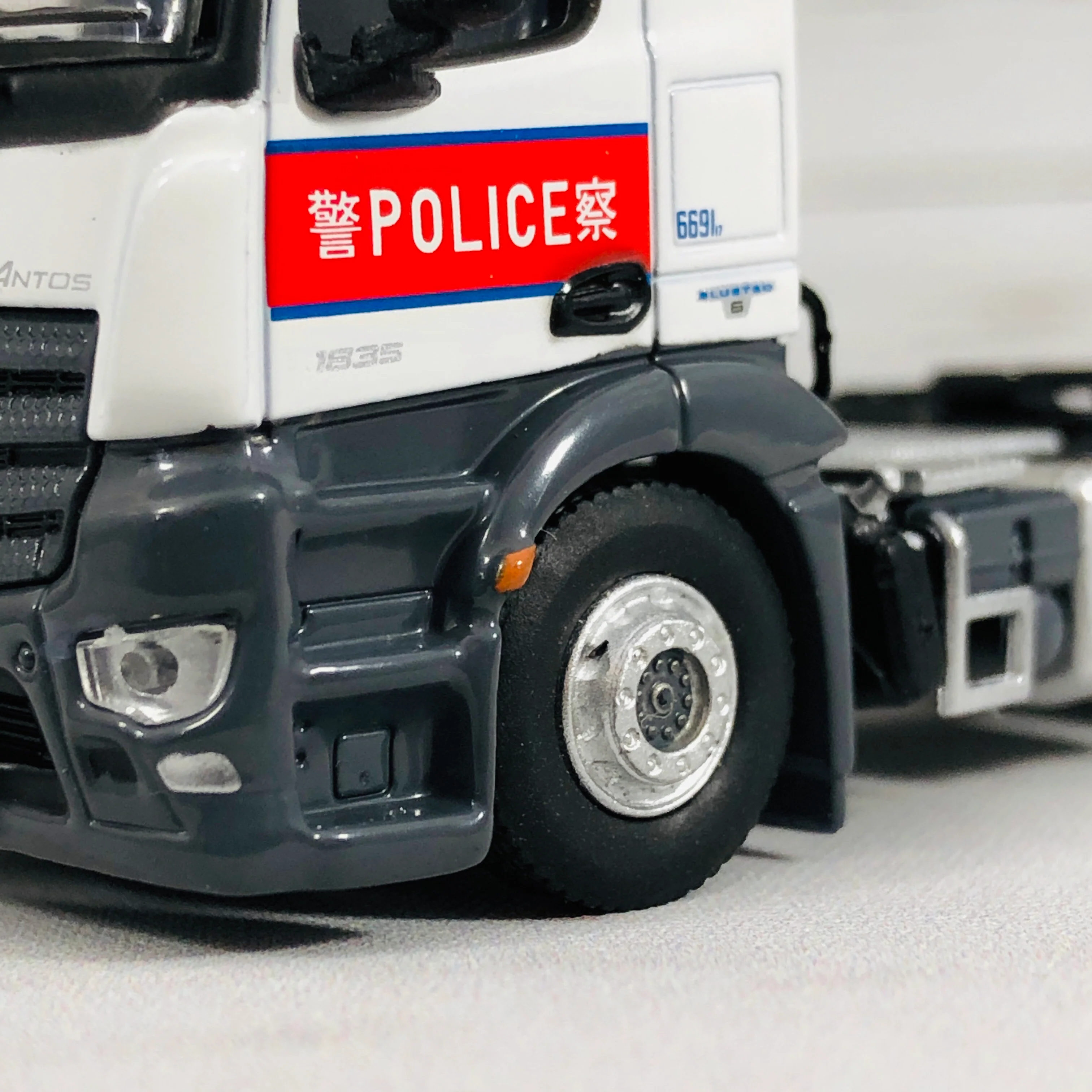 Tiny City 157 Mercedes-Benz Antos Police Tractor (PD&TT) 平治 Antos 警察拖頭 (AM6691) - Image 10