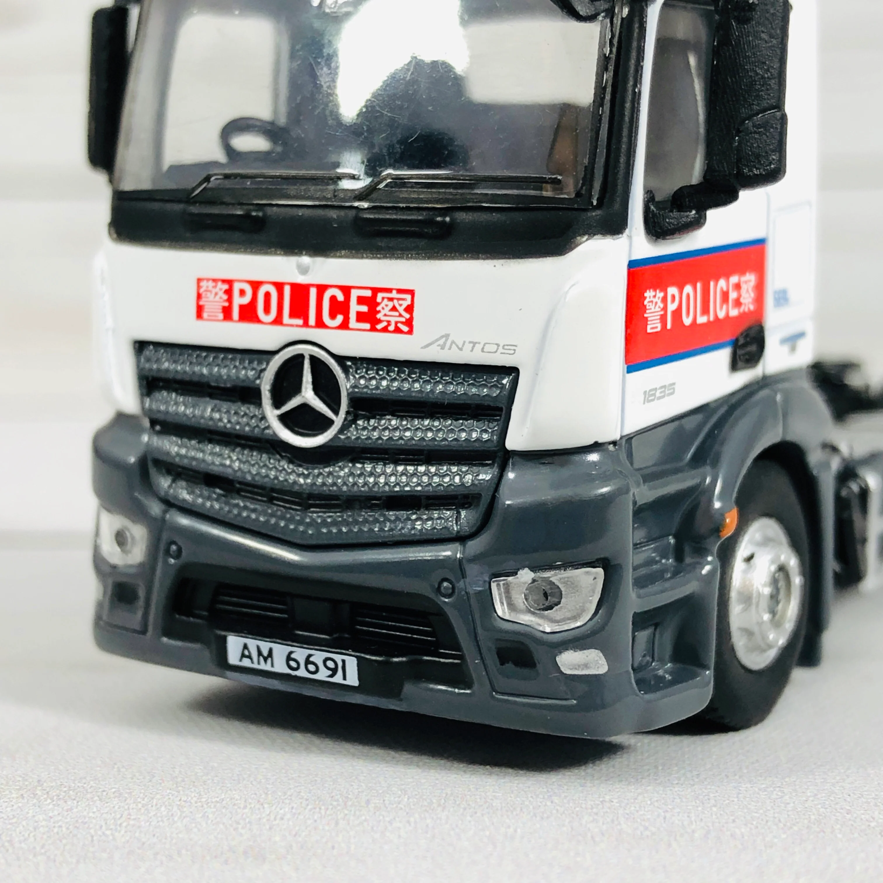 Tiny City 157 Mercedes-Benz Antos Police Tractor (PD&TT) 平治 Antos 警察拖頭 (AM6691) - Image 4