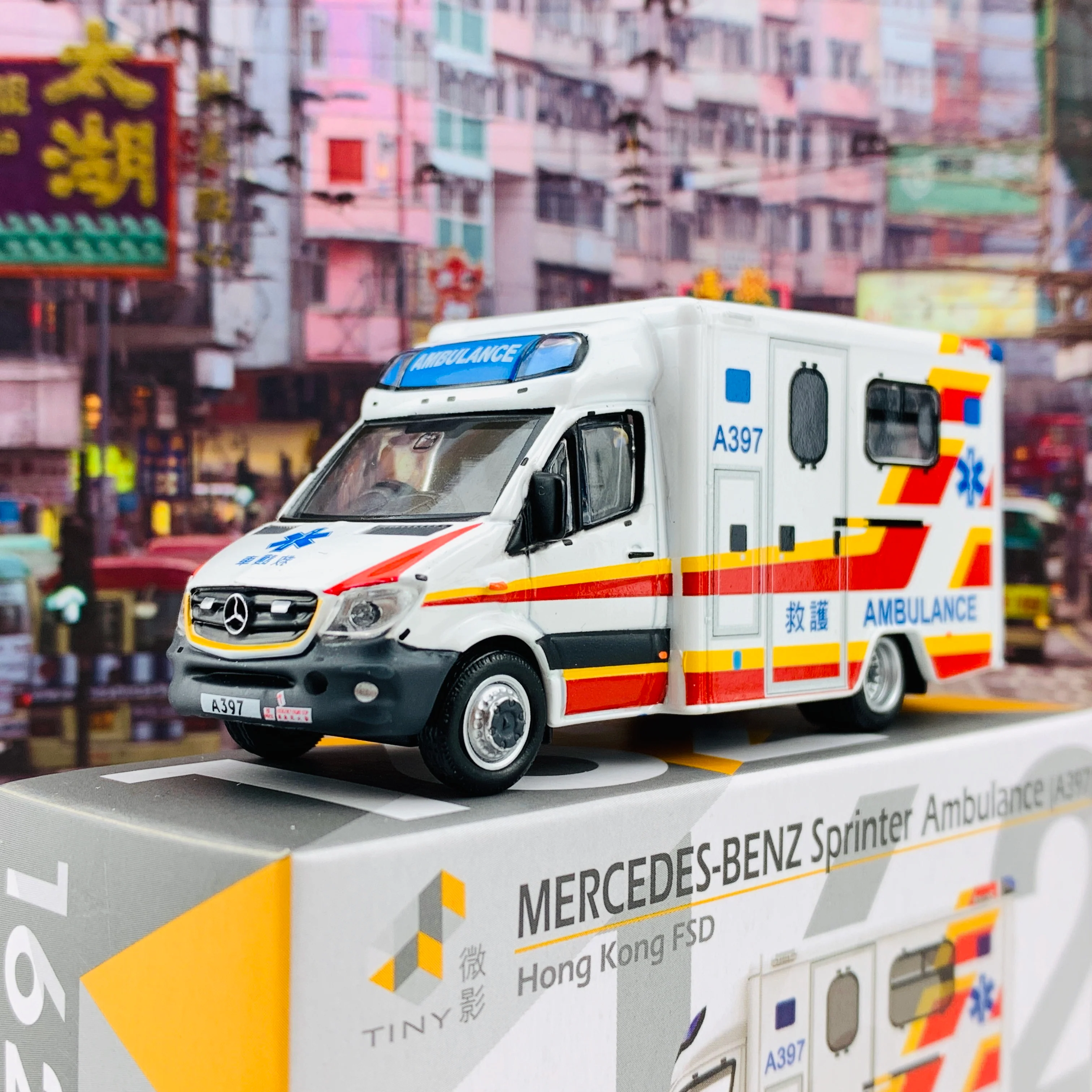 Tiny 微影 162 Mercedes-Benz Sprinter HKFSD Ambulance (A397) 平治救護車 ATC64619 - Image 2
