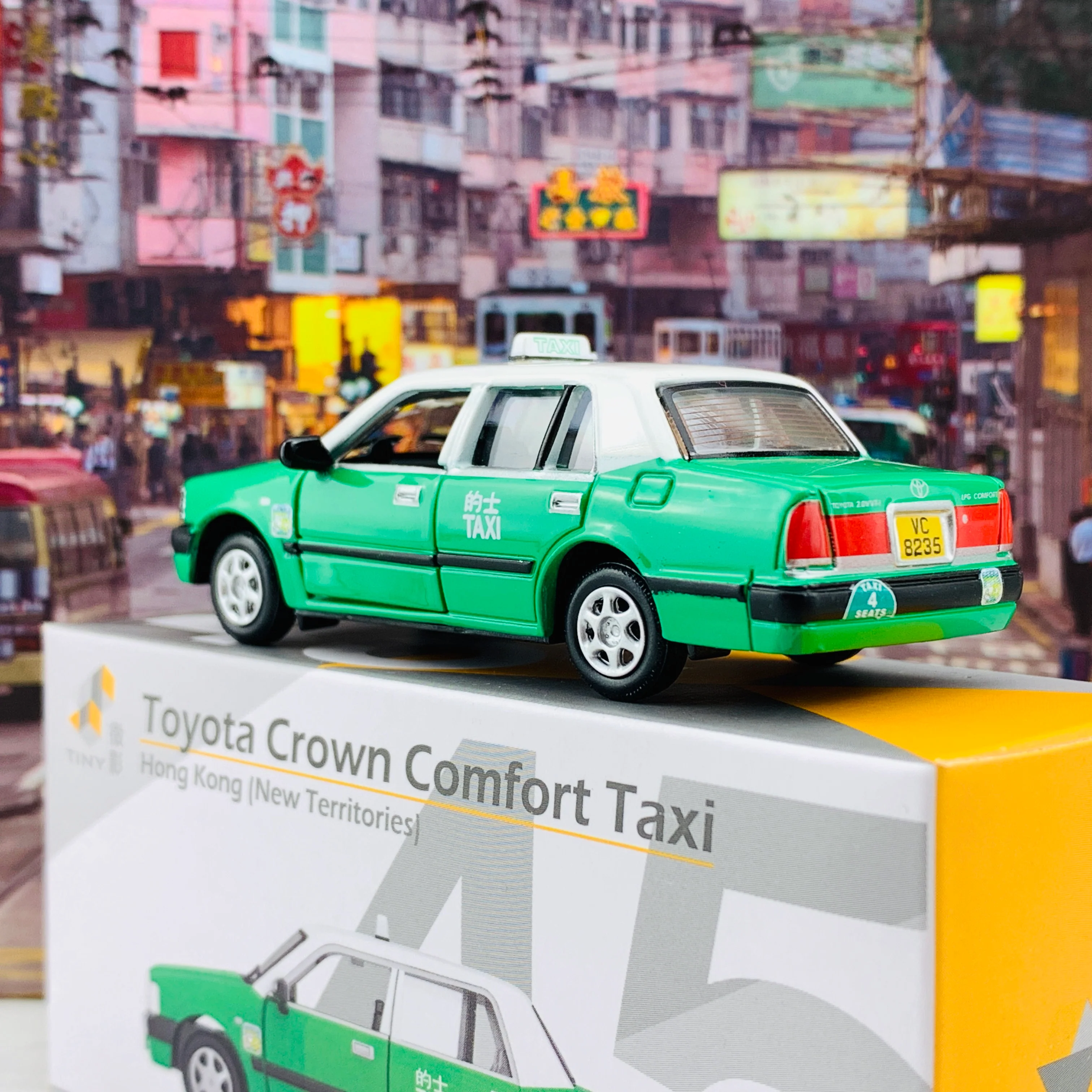 Tiny 微影 45 Toyota Crown Comfort Taxi (New Territories) 豐田皇冠 Comfort 的士 (新界) (VC8235) ATC64477 - Image 3