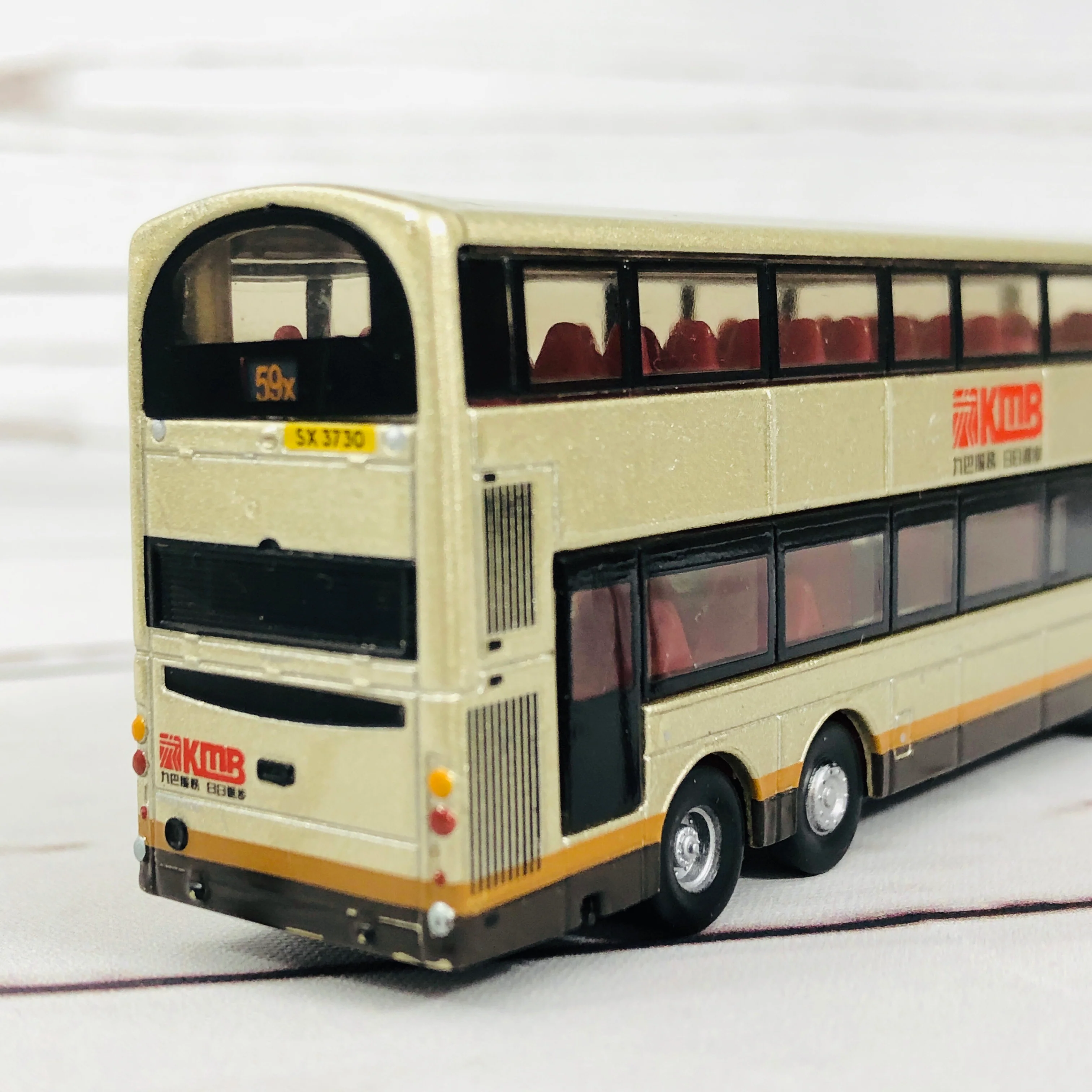 Tiny City KMB Volvo B9TL Wright Gold 城市 120 合金車仔 — 前衛富豪B9TL（金色）（59X） - Image 3