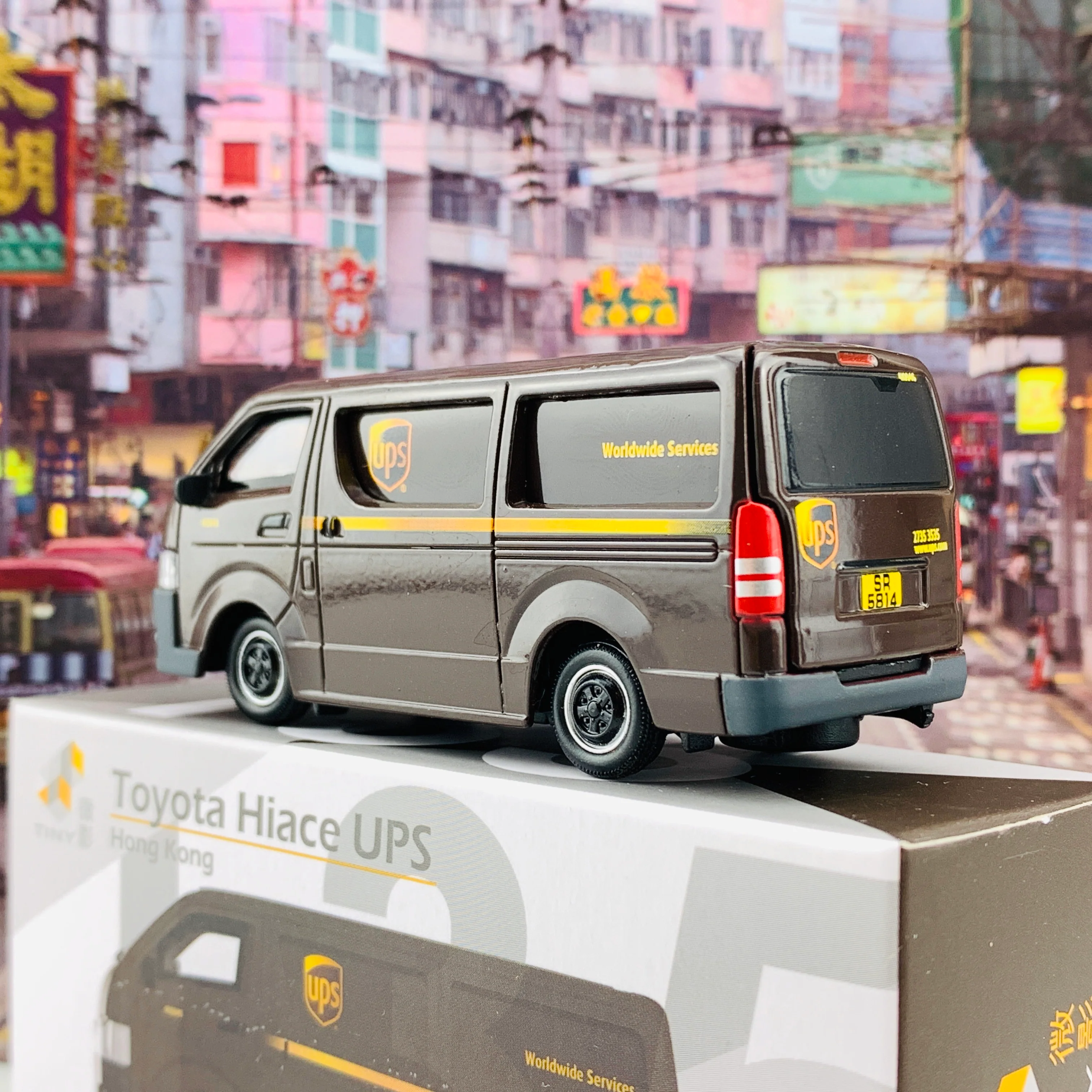 Tiny 微影 135 Toyota Hiace UPS ATC64369 - Image 3