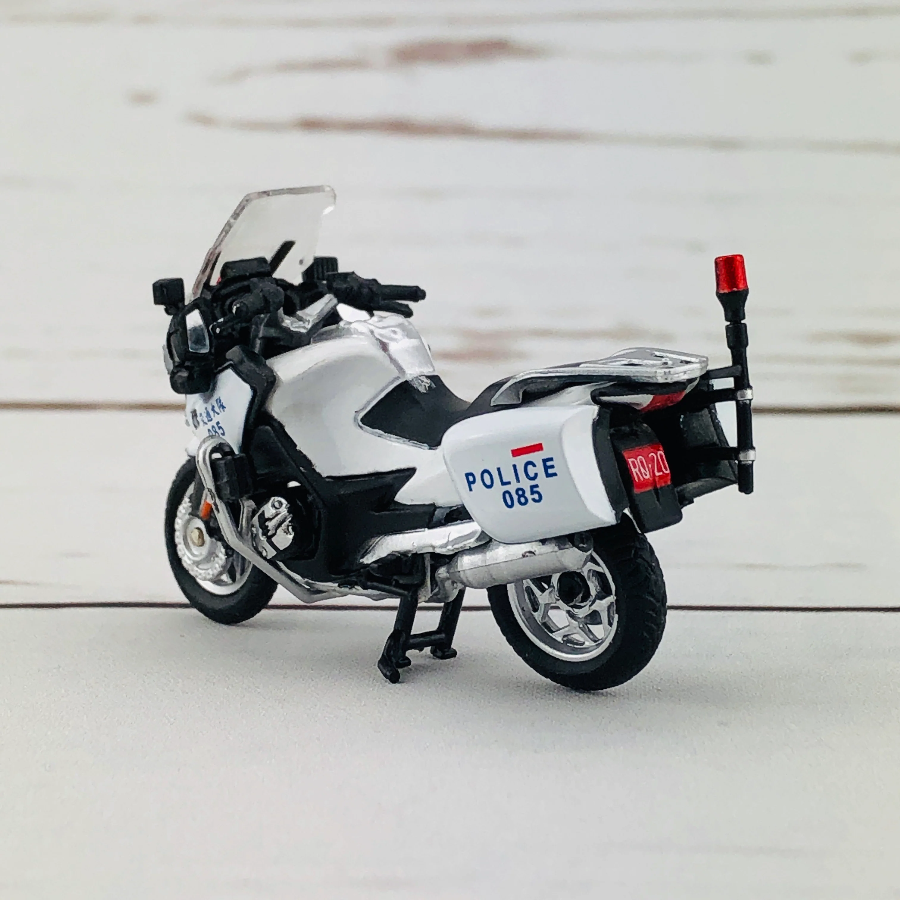 Tiny City TW4 – BMW R1200RT Taipei City Police Department - Image 3