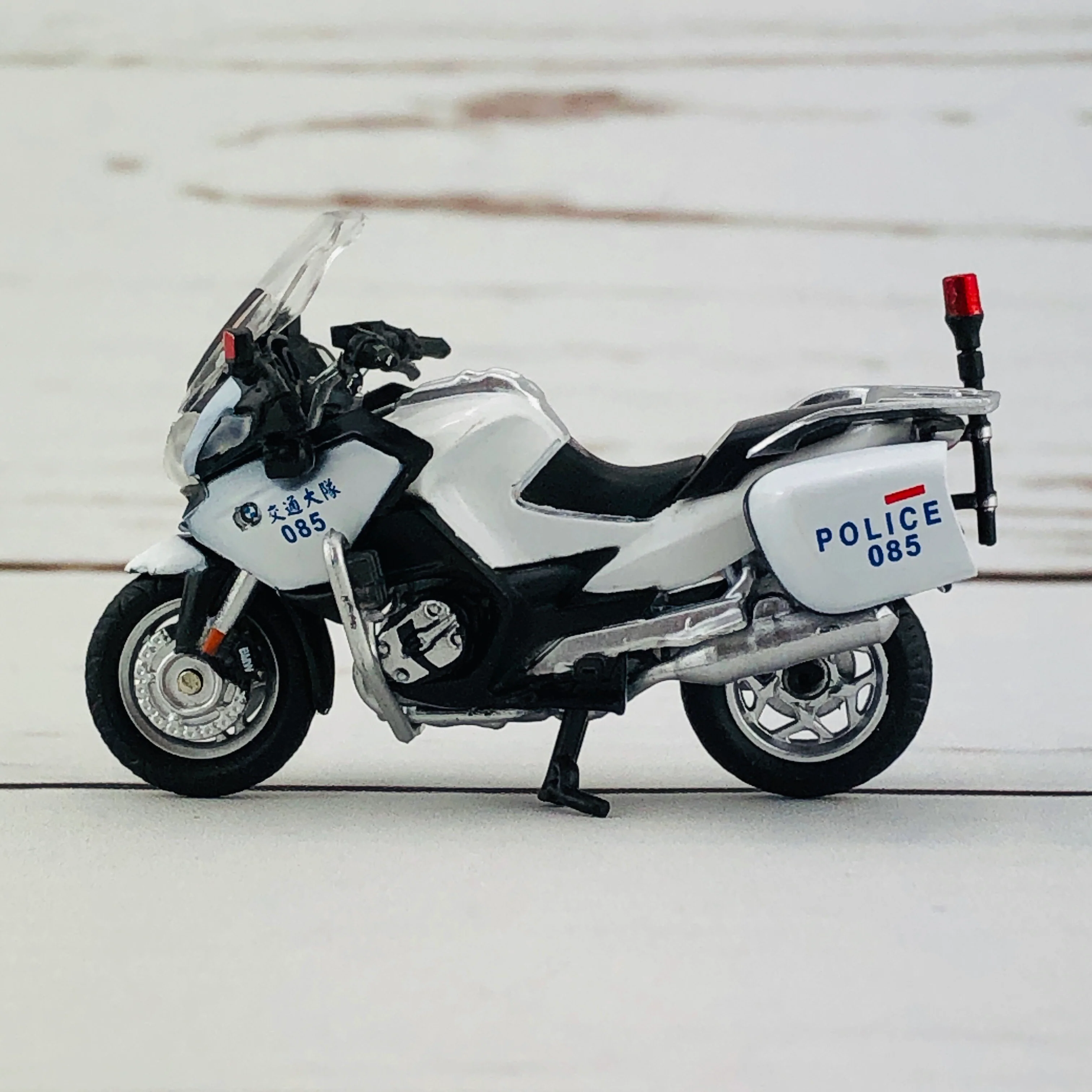 Tiny City TW4 – BMW R1200RT Taipei City Police Department - Image 5