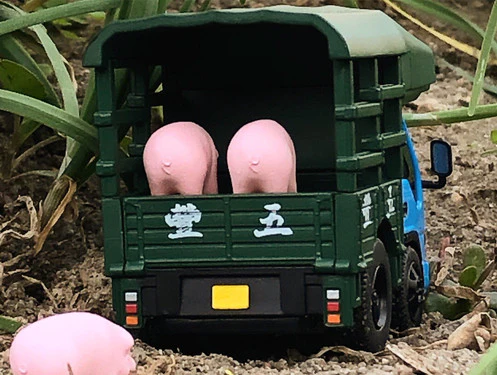 TinyQ Pro-Series 10 - ISUZU N-Series 1993 Market Truck (Piggies) - Image 2