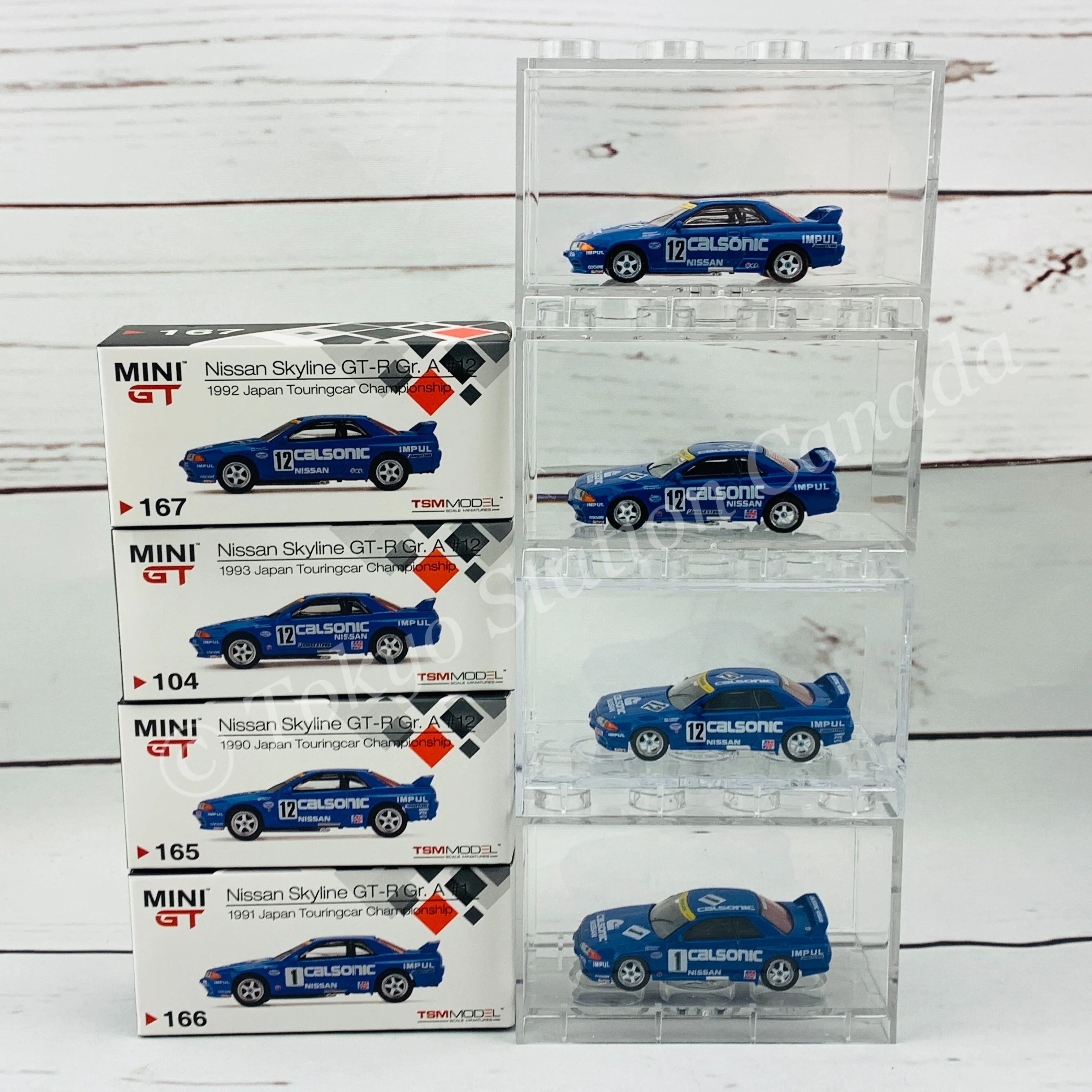 Tokyo Station Exclusive Package MINI GT 1/64 Nissan Skyline GTR R32 Gr. A Calsonic Japan Touringcar Championship Set including 4 x  TINY T-Brick10 Stackable Display - Image 2
