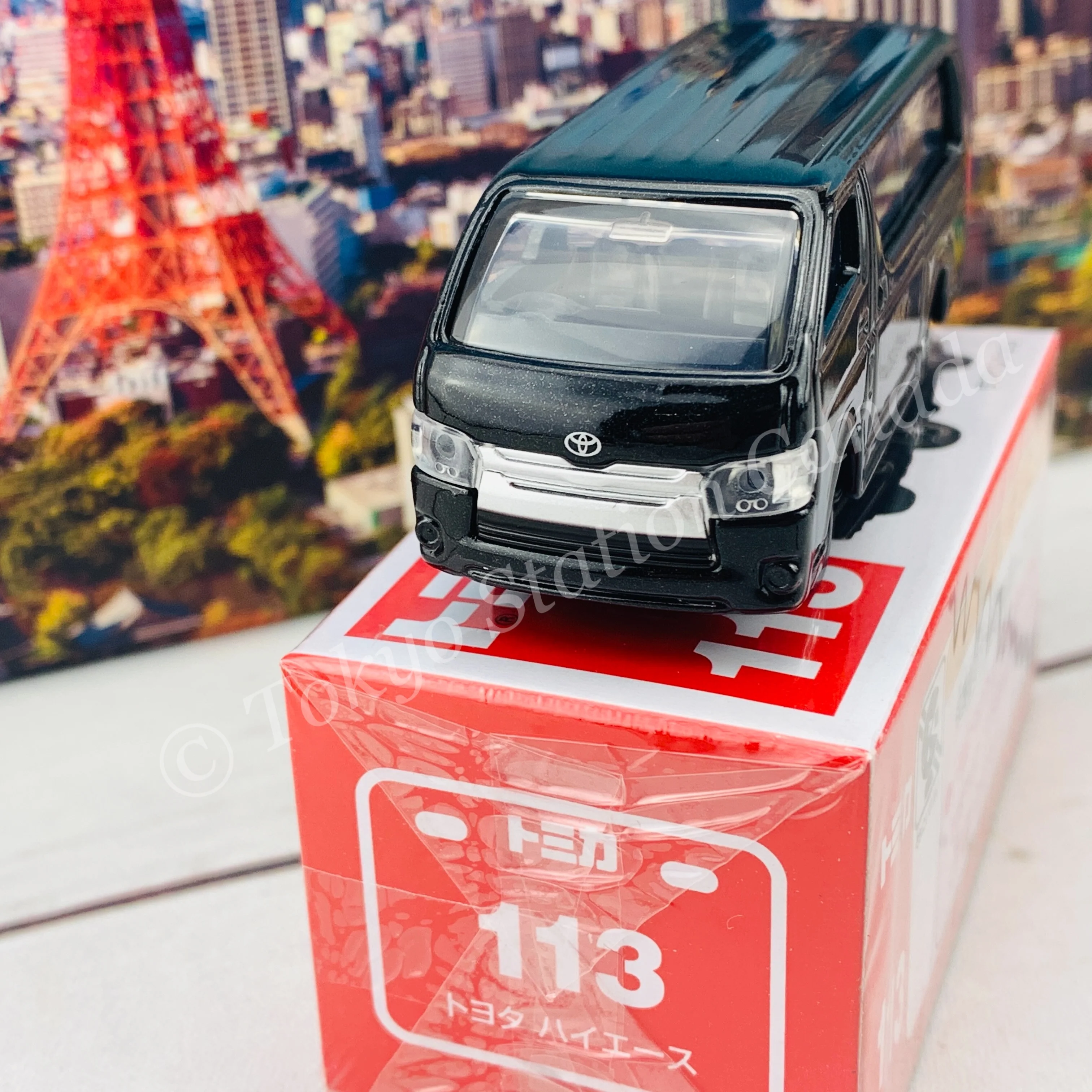 TOMICA 113 Toyota Hiace - Image 2